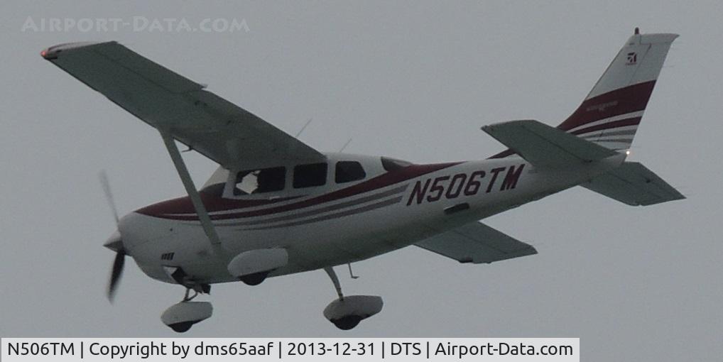 N506TM, 2005 Cessna T206H Turbo Stationair C/N T20608585, Flying into DTS