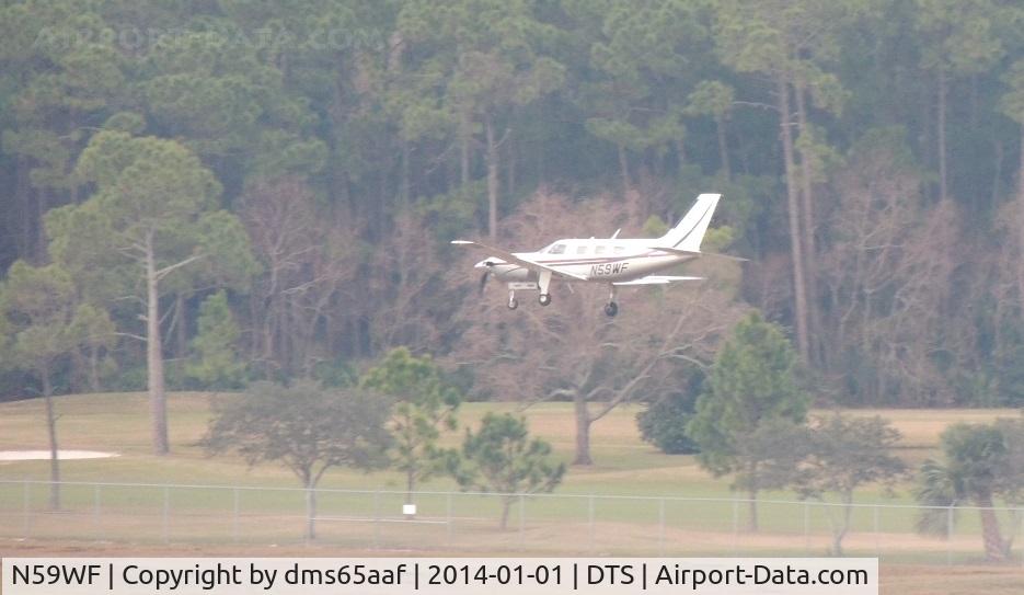 N59WF, 2001 Piper PA-46-500TP C/N 4697042, Short Final for 32