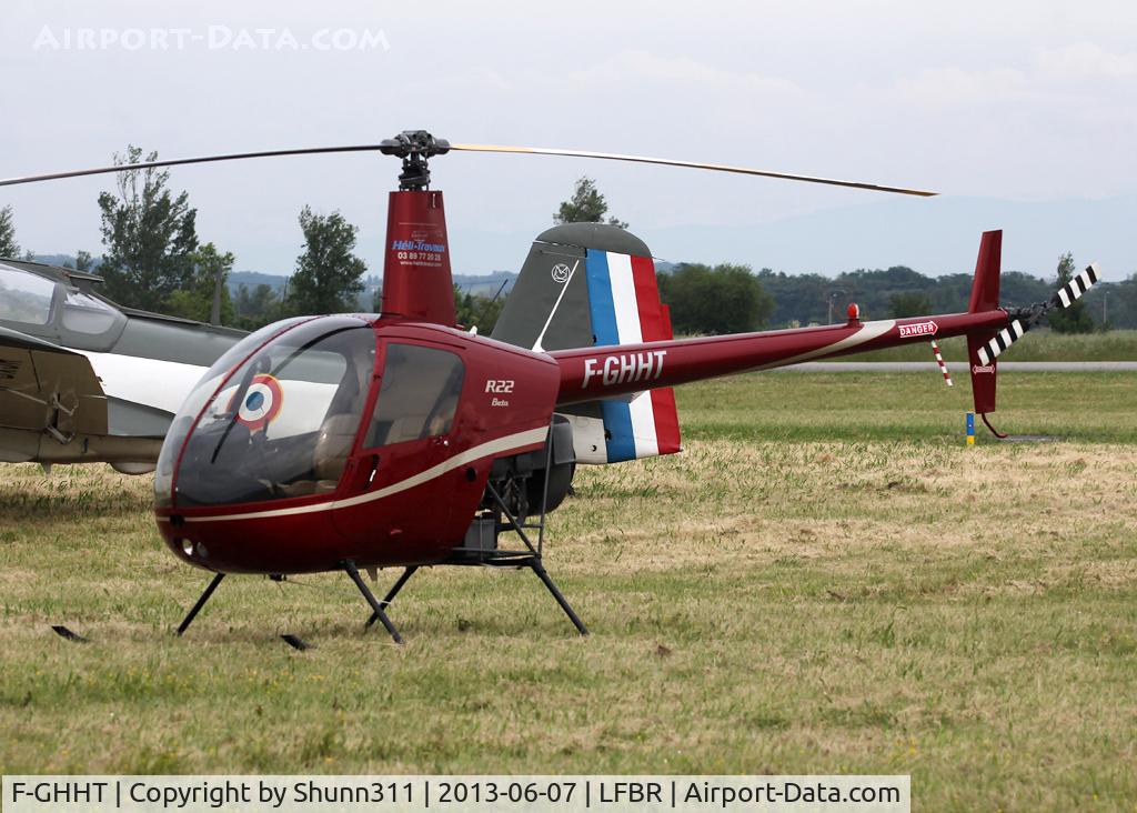 F-GHHT, Robinson R22 Beta C/N 1815, Participant of the Muret Airshow 2013