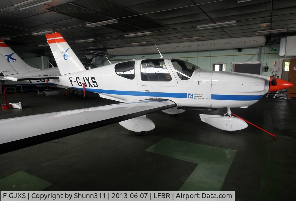 F-GJXS, Socata TB-10 Tobago C/N 1432, Hangared during Muret Airshow 2013