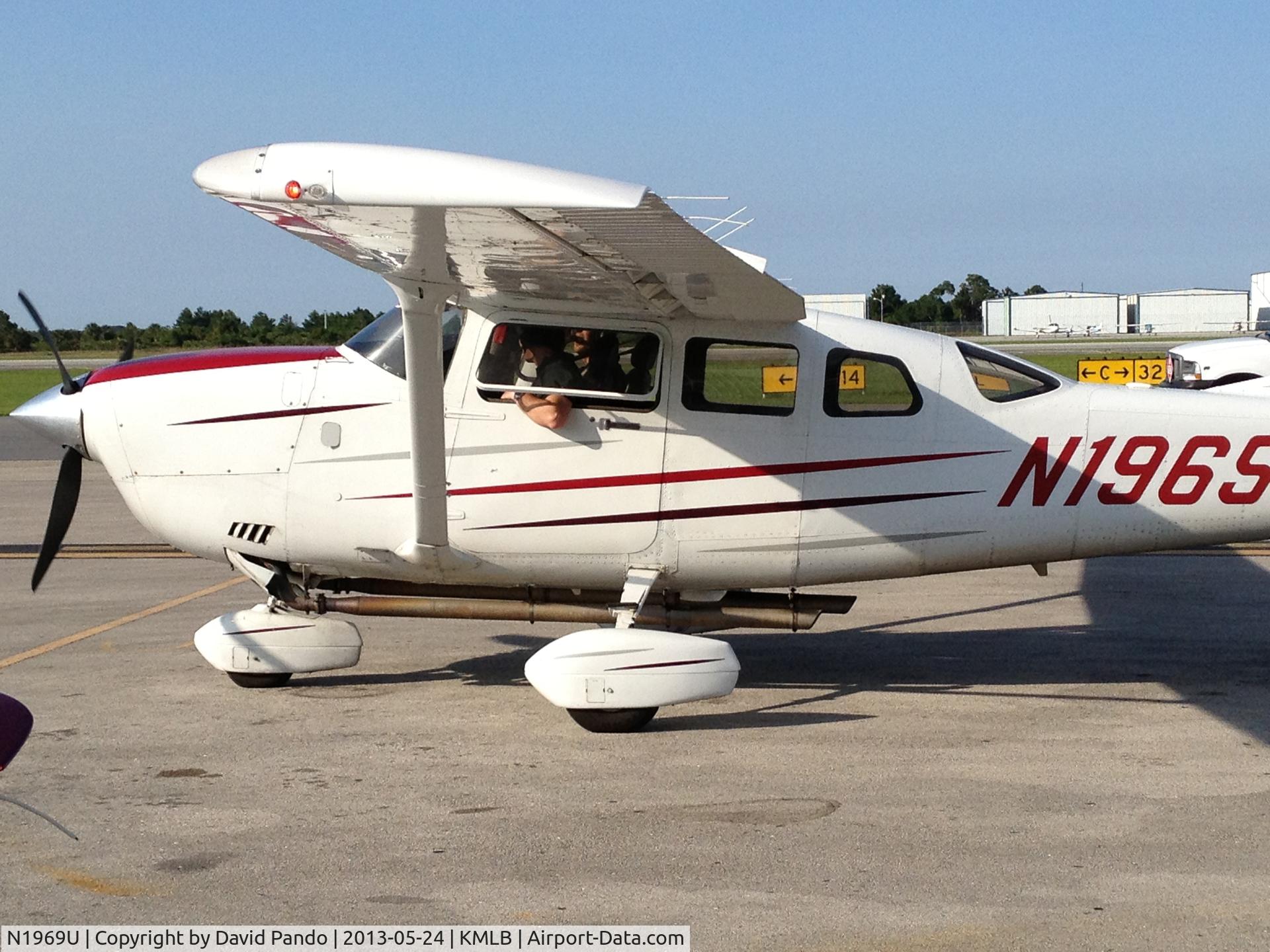 N1969U, 1974 Cessna TU206F Turbo Stationair C/N U20602314, Saw this at Melbourne Airport, FL