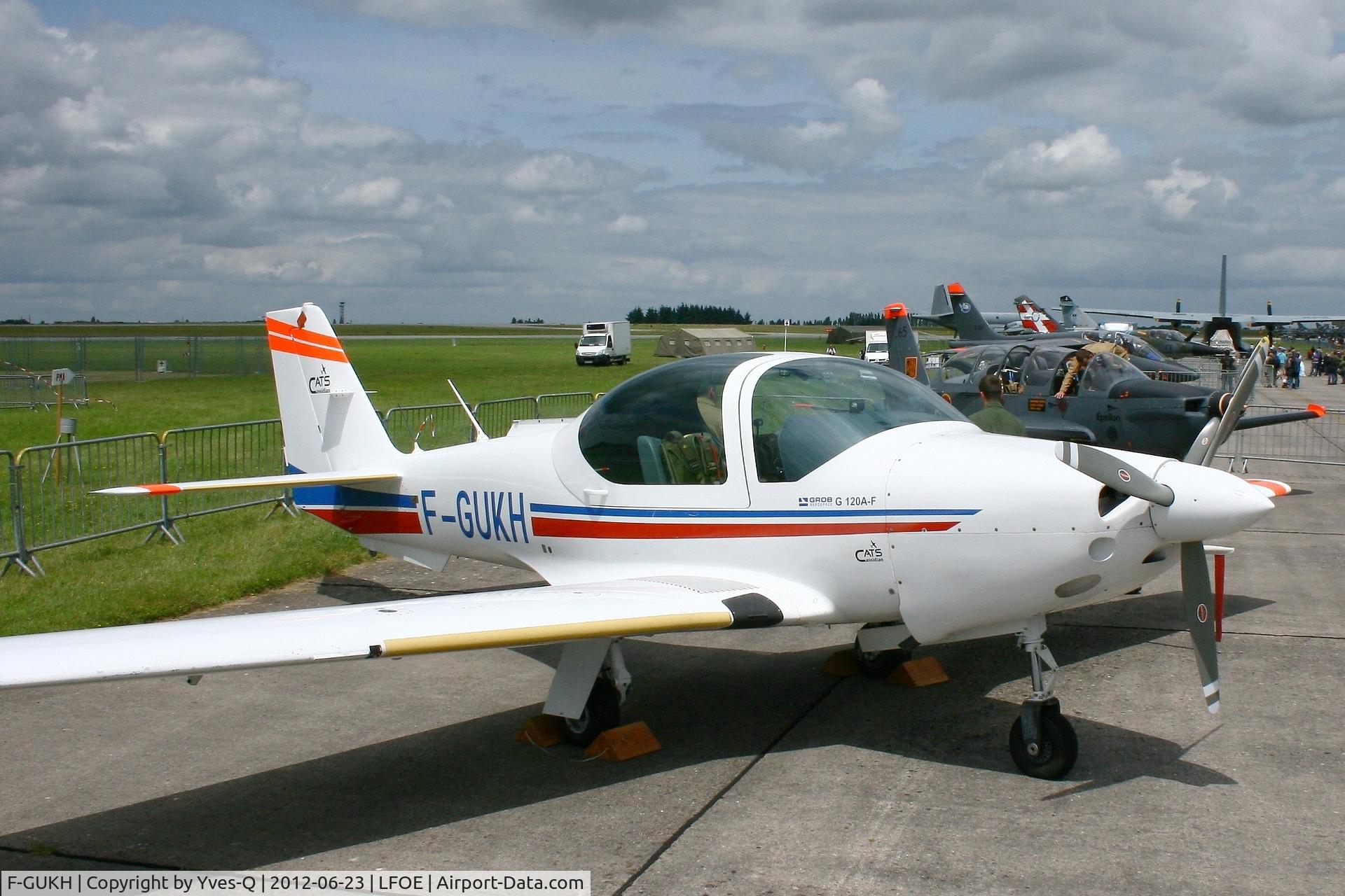 F-GUKH, Grob G-120A-F C/N 85042, Grob G120A-F, Cassidian Aviation Training Services (CATS), Static display Evreux-Fauville Air Base 105 (LFOE)
