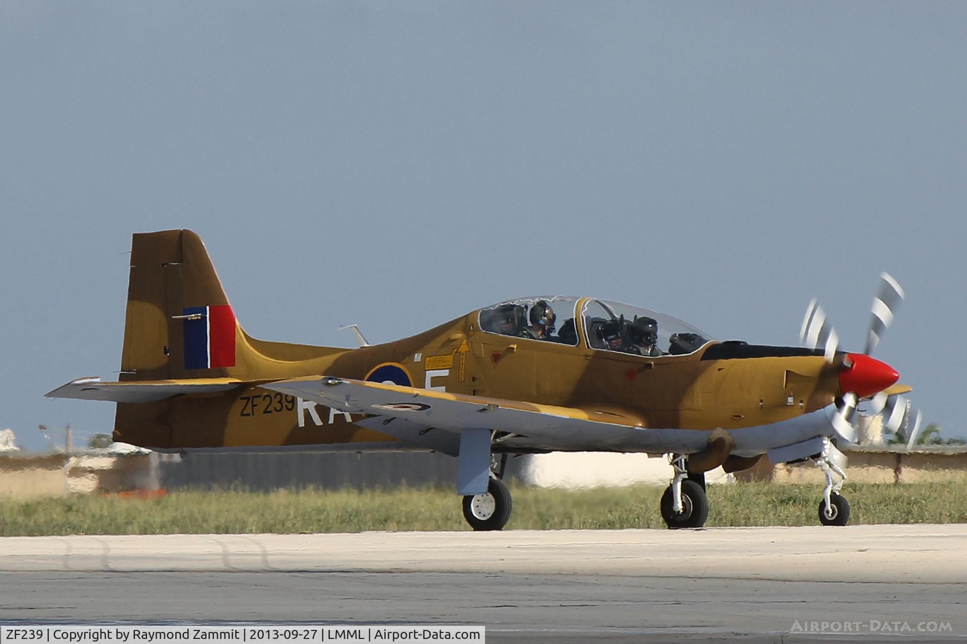 ZF239, 1990 Short S-312 Tucano T1 C/N S041/T39, Tucano ZF239 RAF