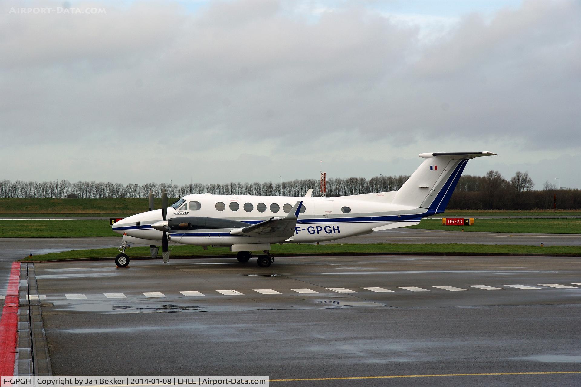 F-GPGH, 1994 Beech Super King Air 350 C/N FL-120, Airport Lelystad