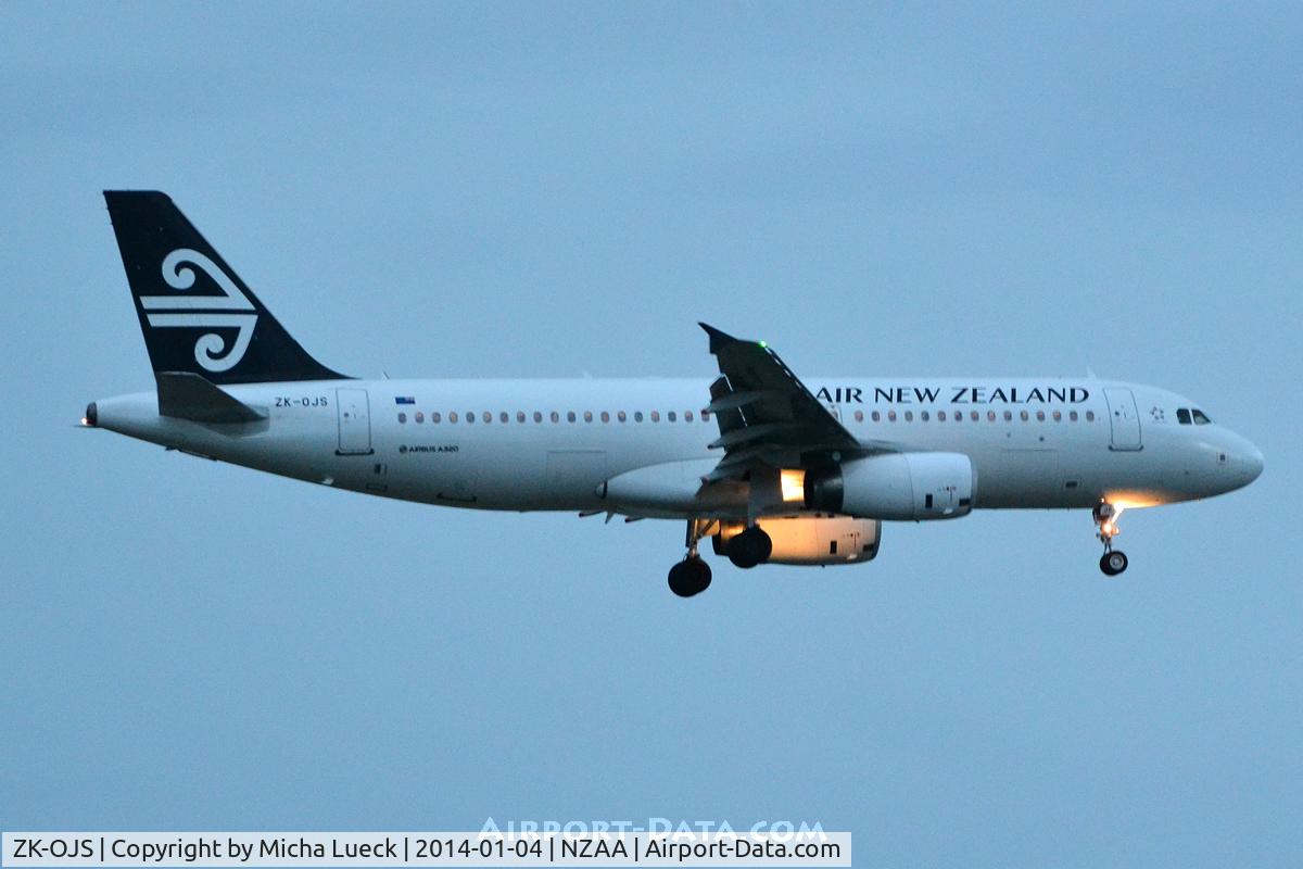 ZK-OJS, 2011 Airbus A320-232 C/N 4926, At Auckland