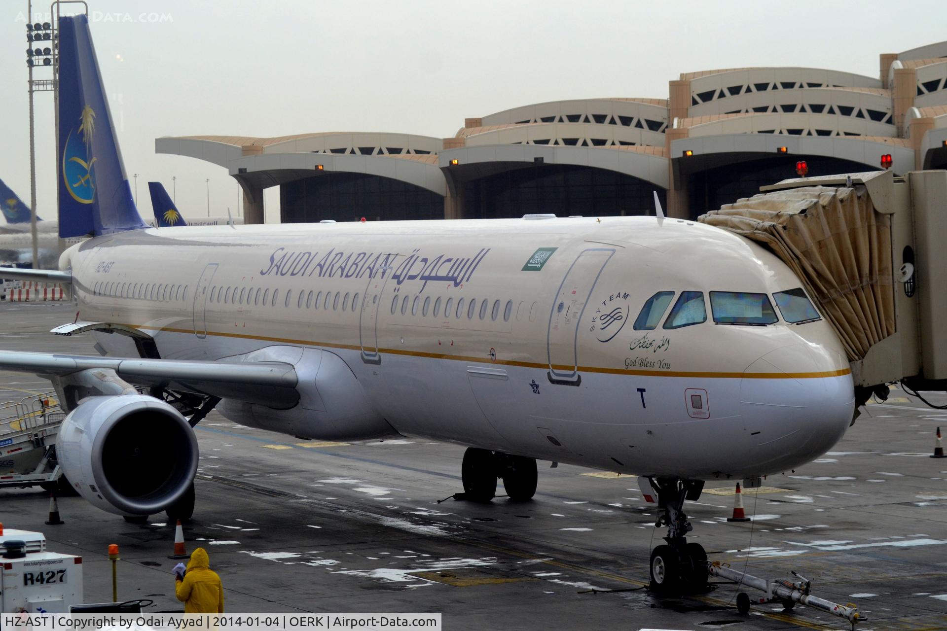 HZ-AST, 2012 Airbus A321-211 C/N 5314, A321 at riyadh ,, getting ready to fly to Dammam