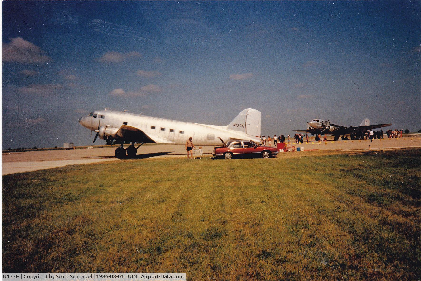 N177H, 1937 Douglas DC-3-178 C/N 1920, Door is on the opposite side.  This picture was taken at the World Freefall Convention.