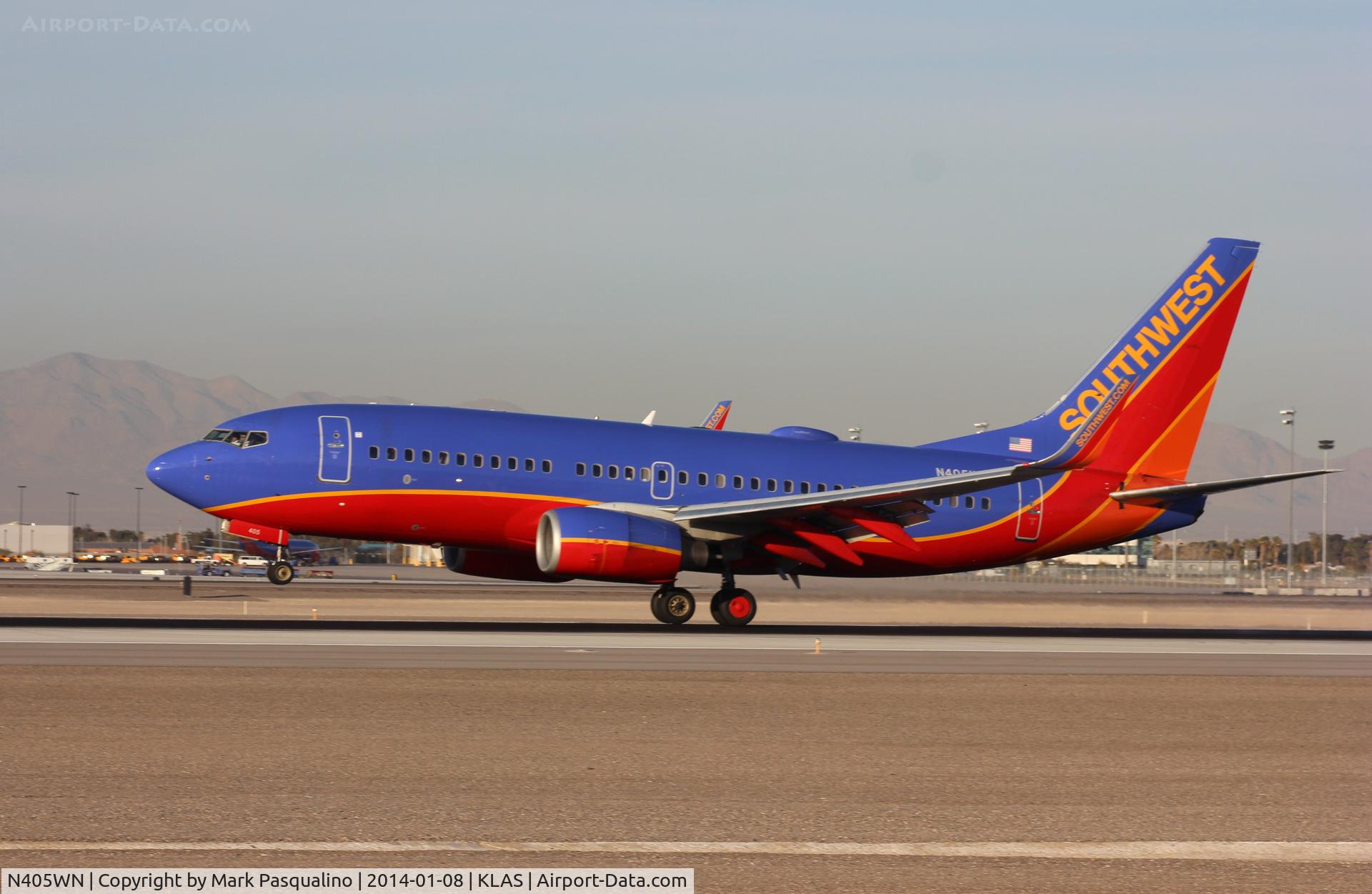 N405WN, 2001 Boeing 737-7H4 C/N 27893, Boeing 737-700