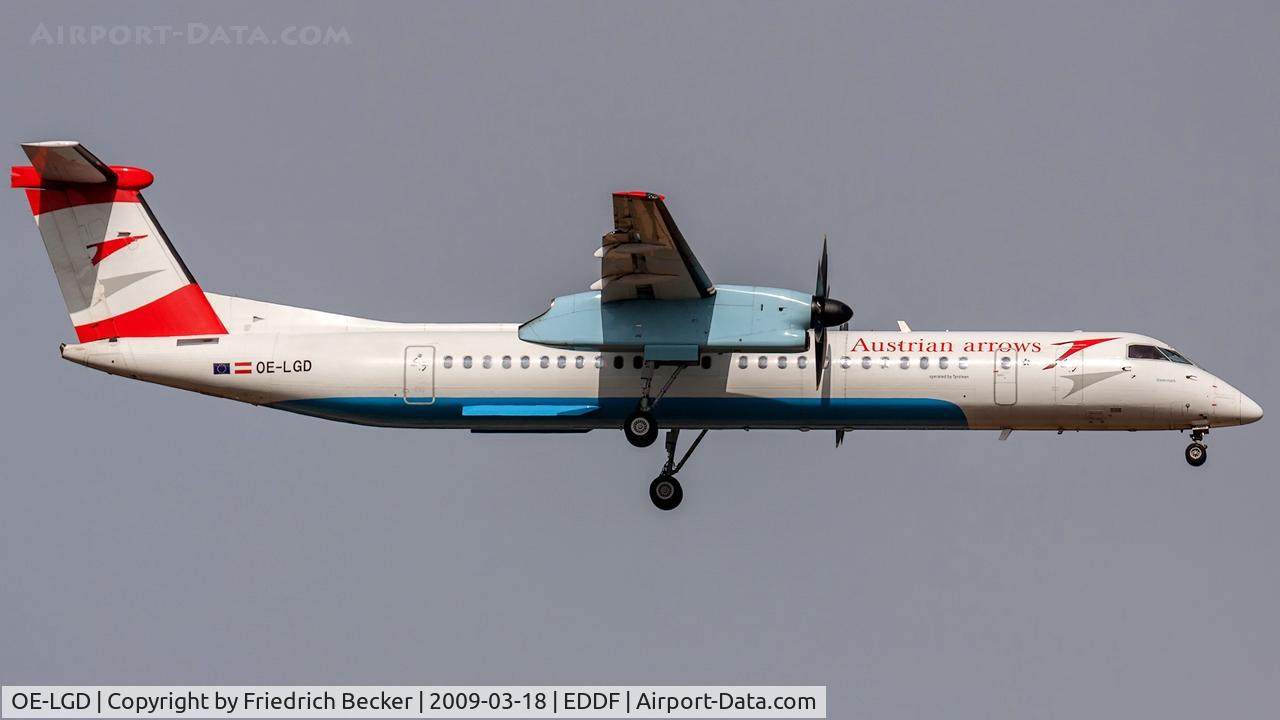 OE-LGD, 2000 De Havilland Canada DHC-8-402Q Dash 8 C/N 4027, on final RW07R