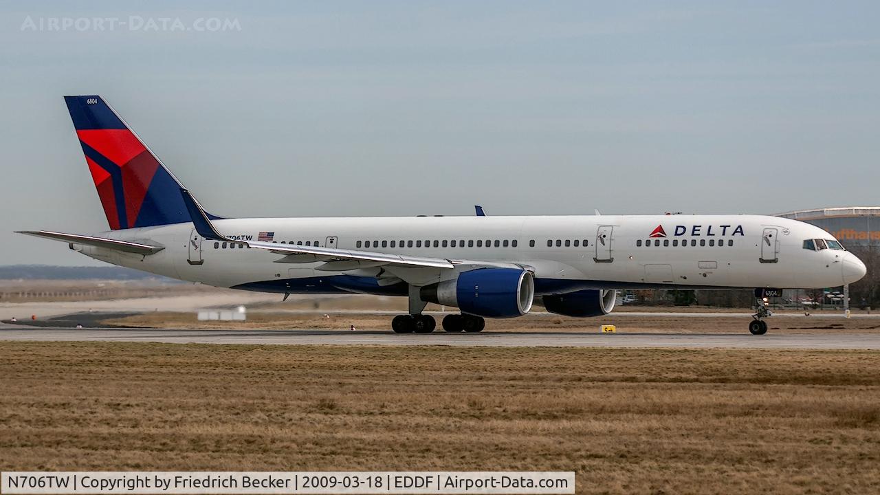 N706TW, 1997 Boeing 757-2Q8 C/N 28165, departure via RW18W