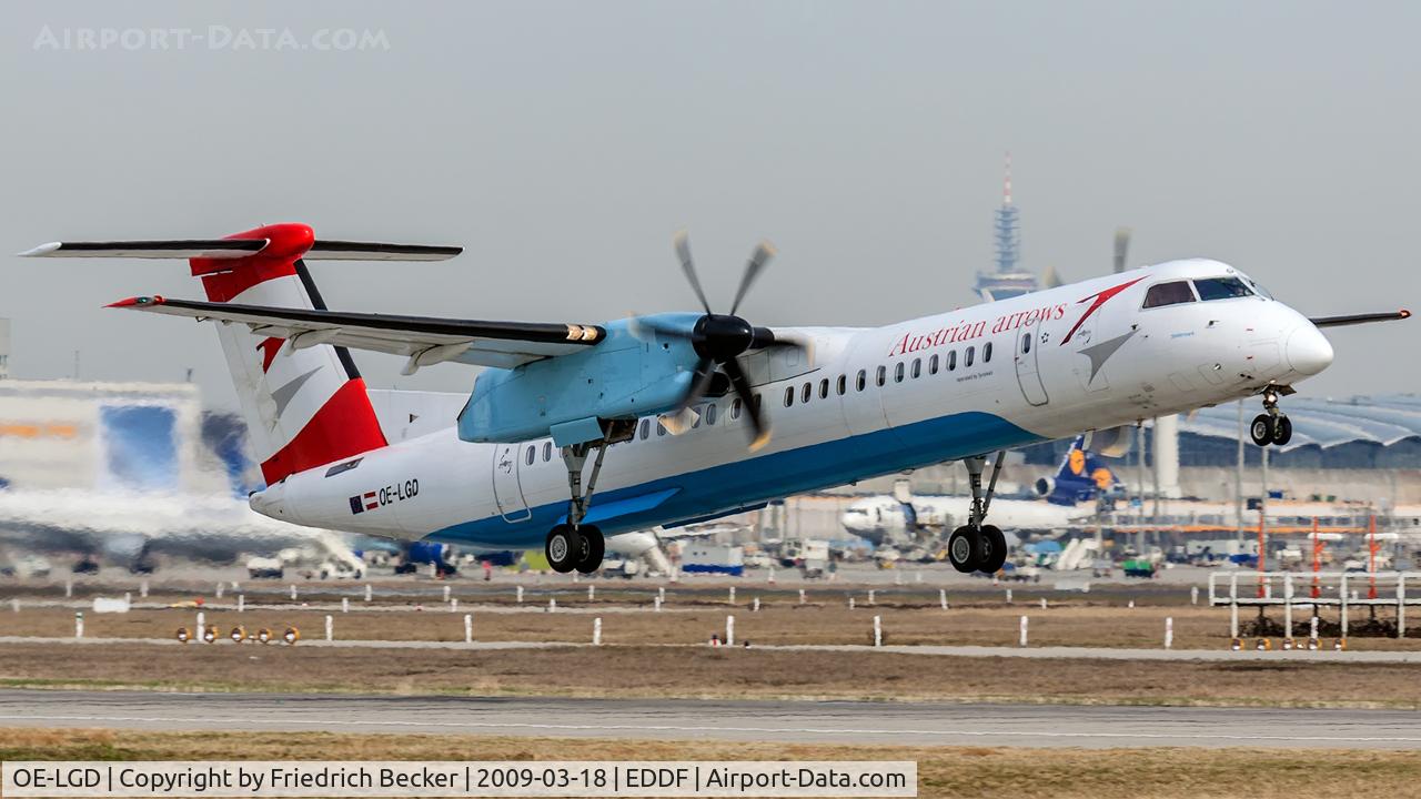 OE-LGD, 2000 De Havilland Canada DHC-8-402Q Dash 8 C/N 4027, departure via RW18W