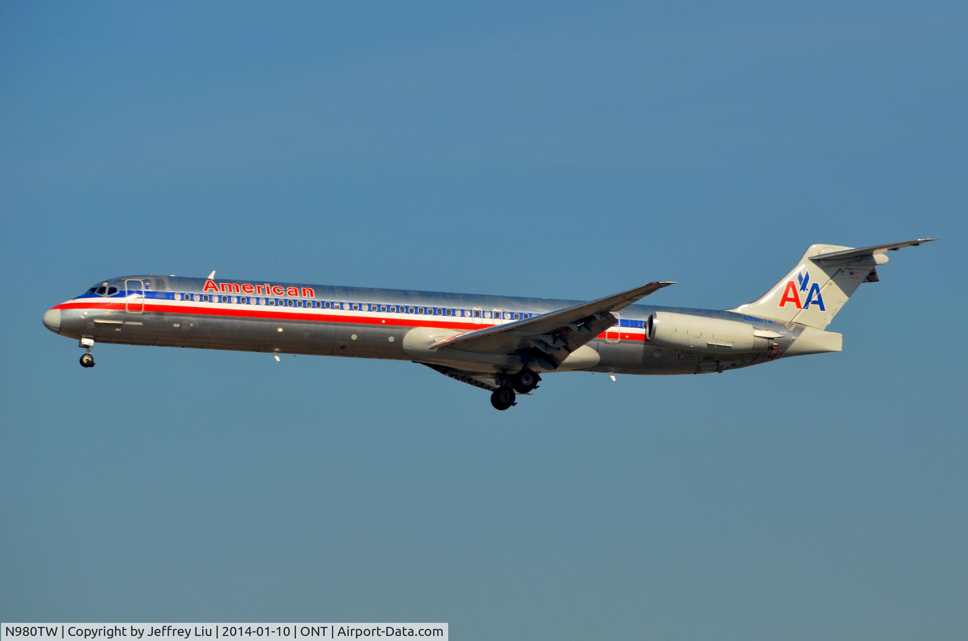 N980TW, 1999 McDonnell Douglas MD-83 (DC-9-83) C/N 53630, About landing at Ontario Airport, CA