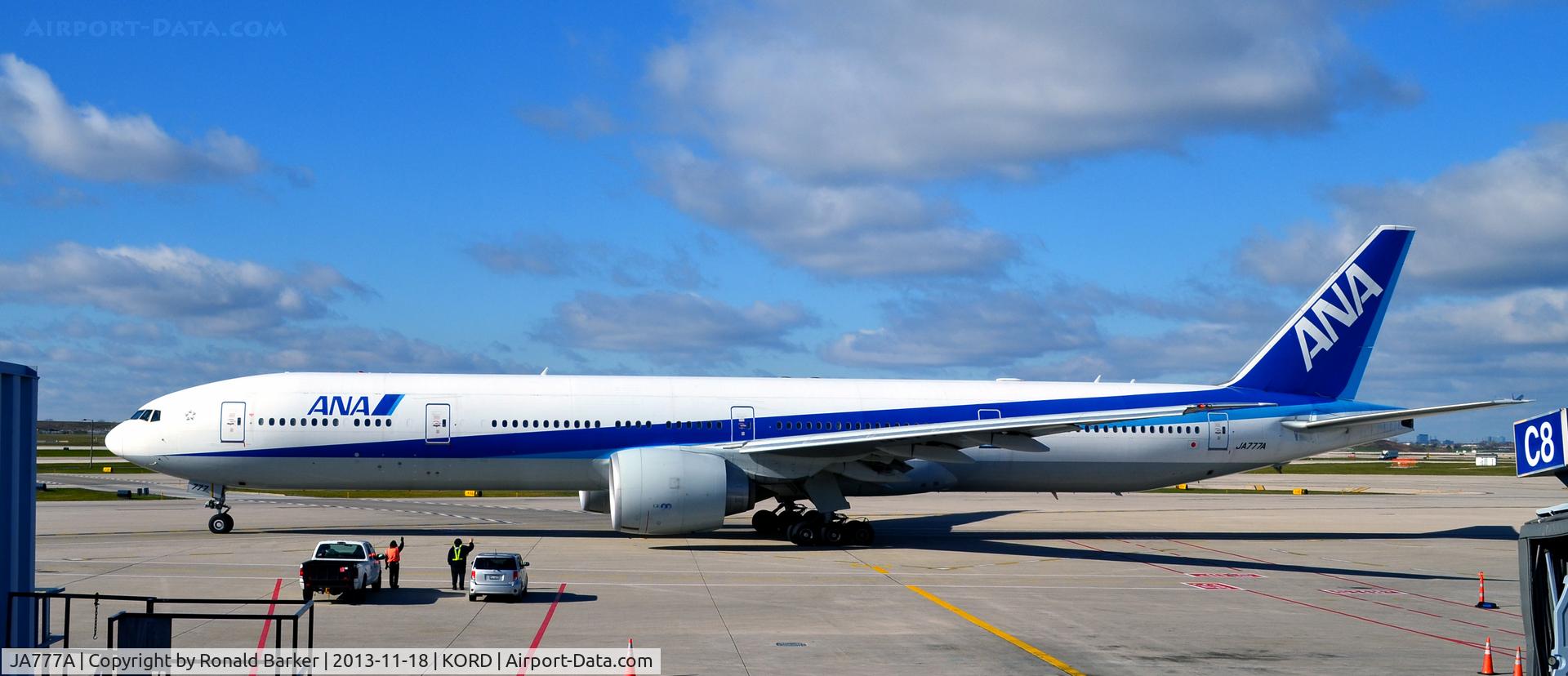 JA777A, 2006 Boeing 777-381/ER C/N 32650, Taxi ORD