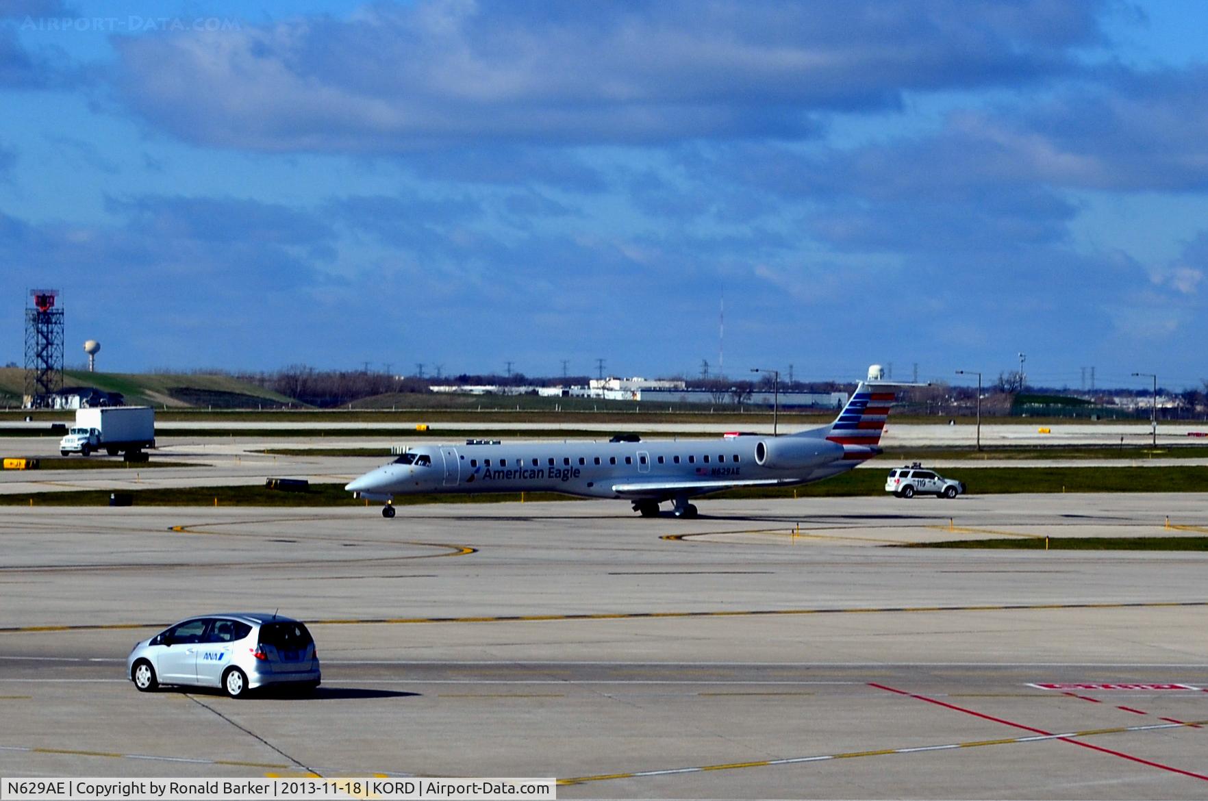 N629AE, 1999 Embraer ERJ-145LR (EMB-145LR) C/N 145130, Taxi ORD