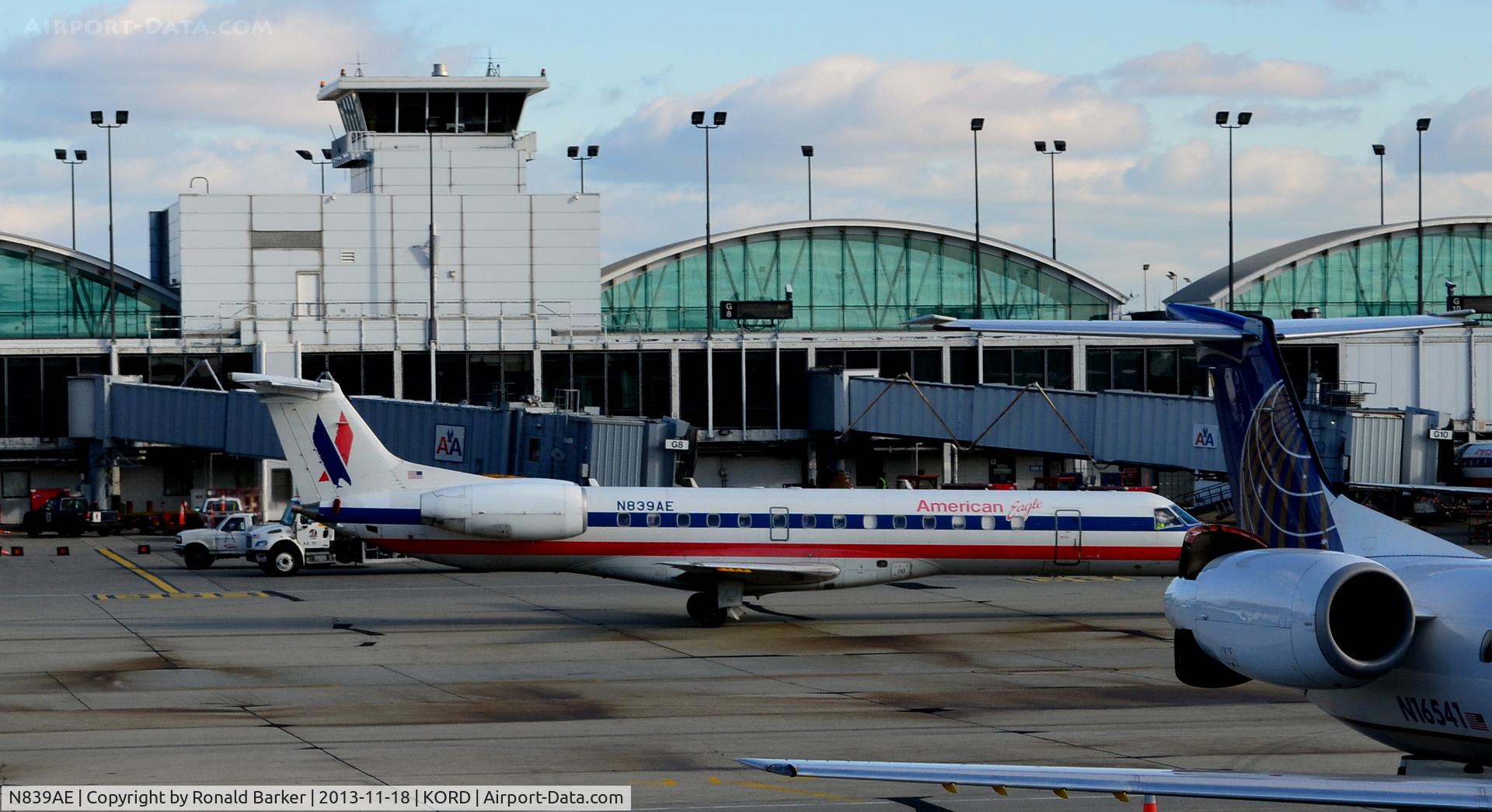 N839AE, 2002 Embraer ERJ-140LR (EMB-135KL) C/N 145653, Taxi ORD