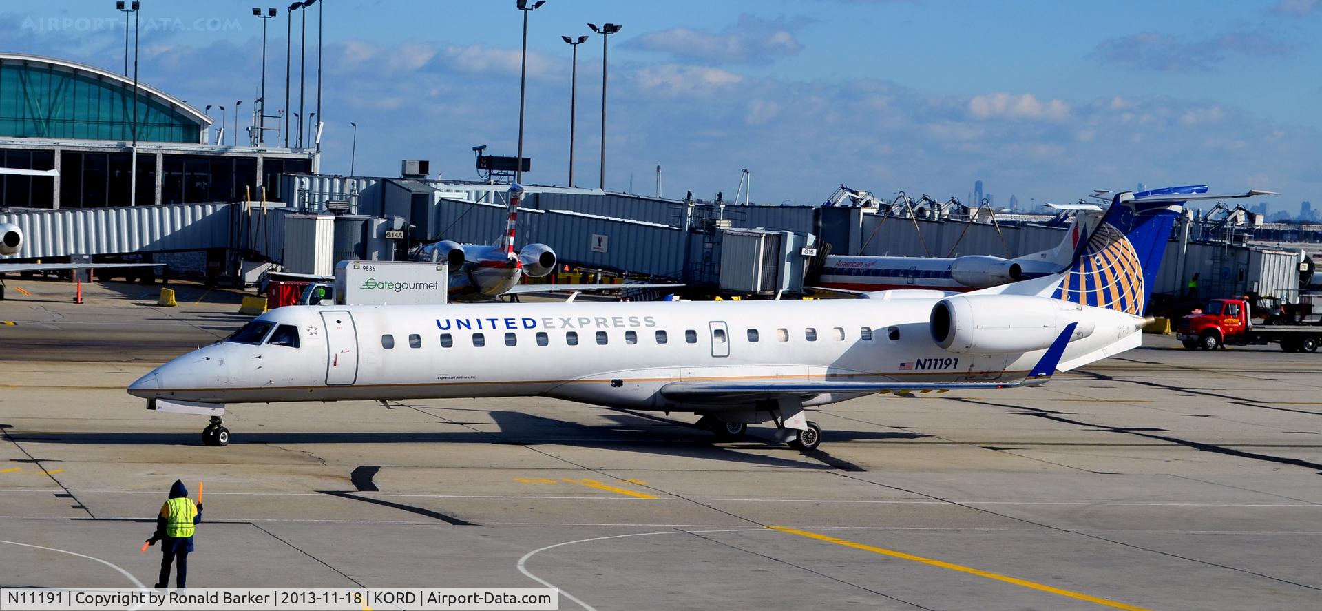 N11191, 2005 Embraer ERJ-145XR (EMB-145XR) C/N 14500935, Taxi ORD