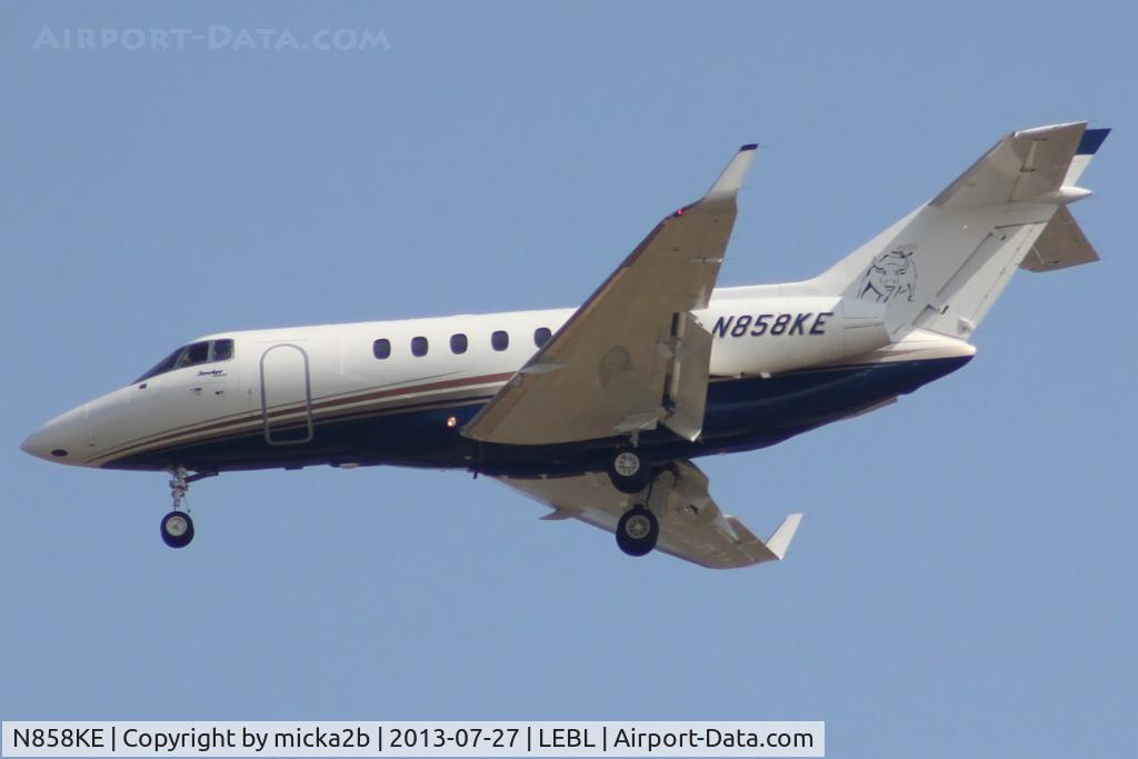 N858KE, 2006 Raytheon Hawker 850XP C/N 258796, Landing
