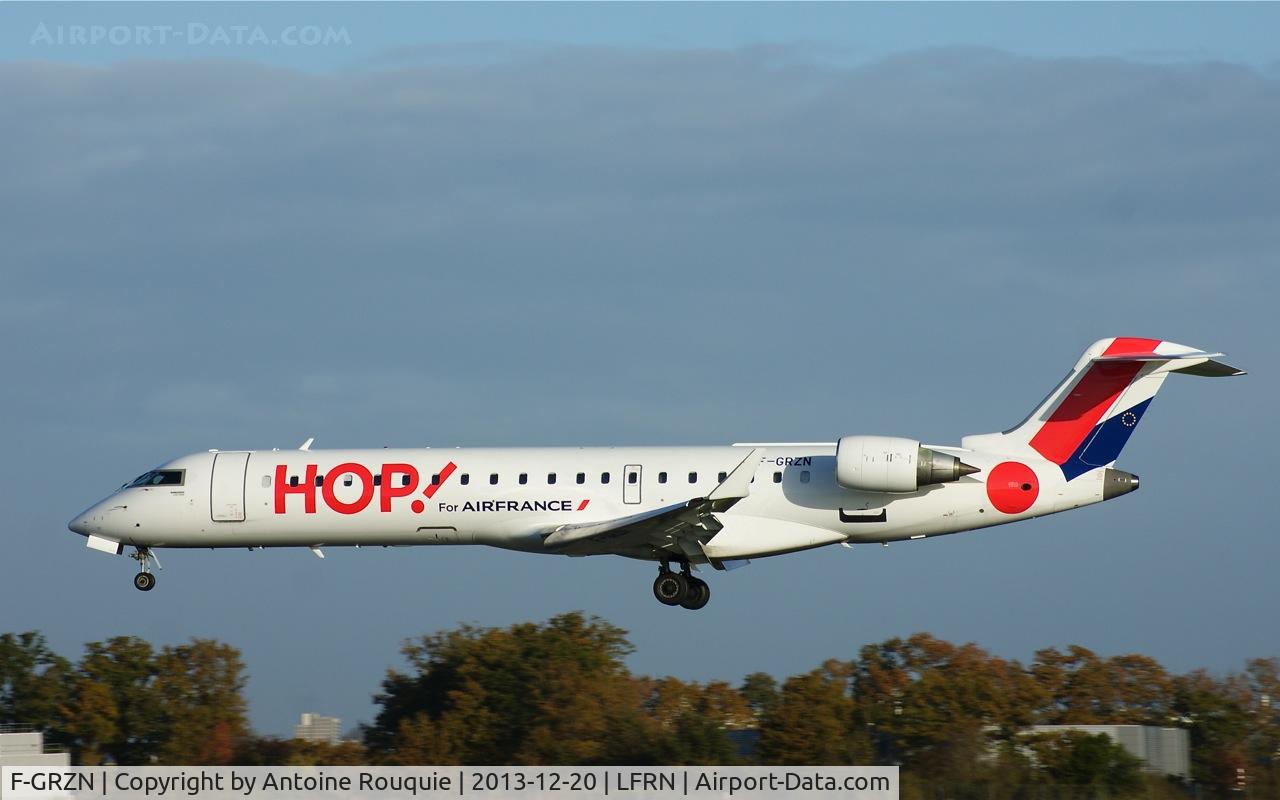 F-GRZN, 2007 Canadair CRJ-700 (CL-600-2C10) Regional Jet C/N 10264, F-GRZN