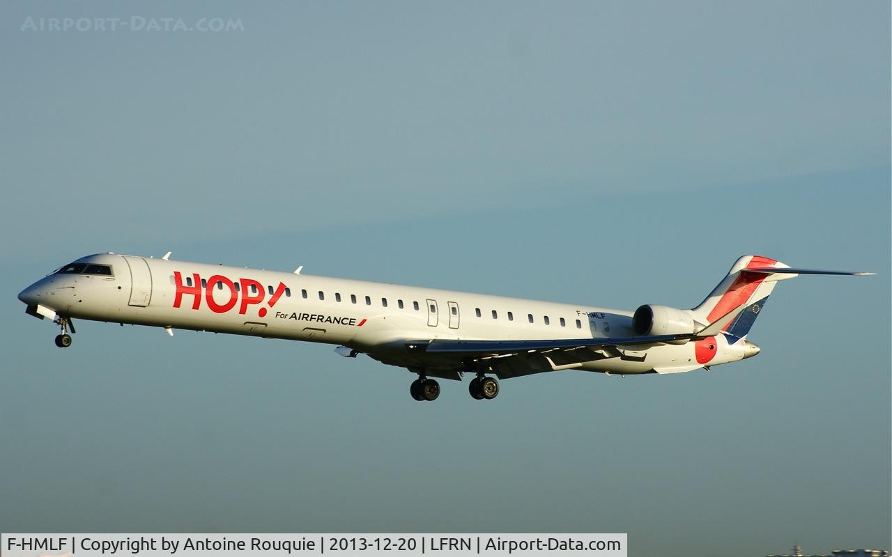 F-HMLF, 2010 Bombardier CRJ-1000EL NG (CL-600-2E25) C/N 19010, F-HMLF