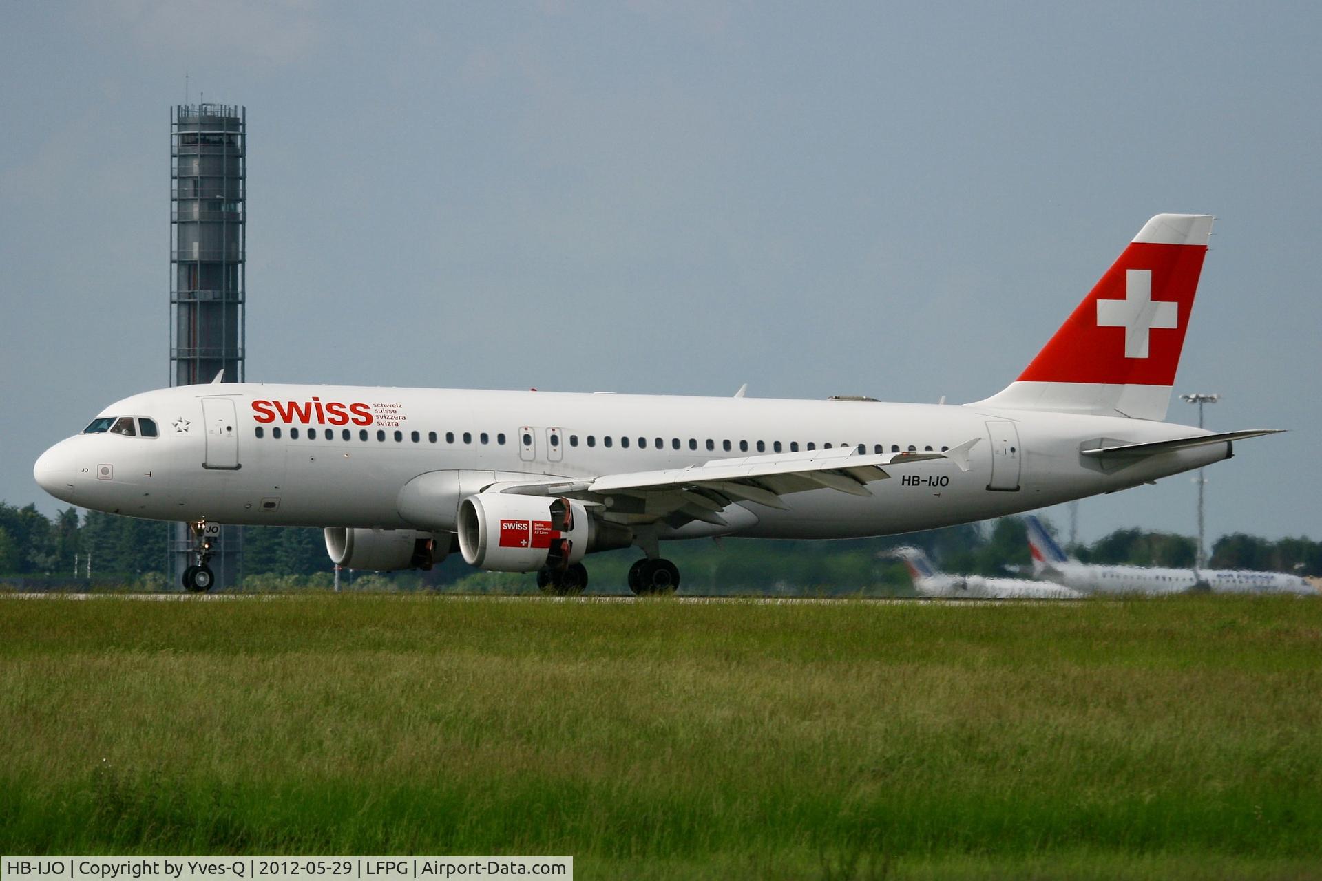 HB-IJO, 1997 Airbus A320-214 C/N 673, Airbus A320-214, Landing Rwy 26L, Roissy Charles De Gaulle Airport (LFPG-CDG)
