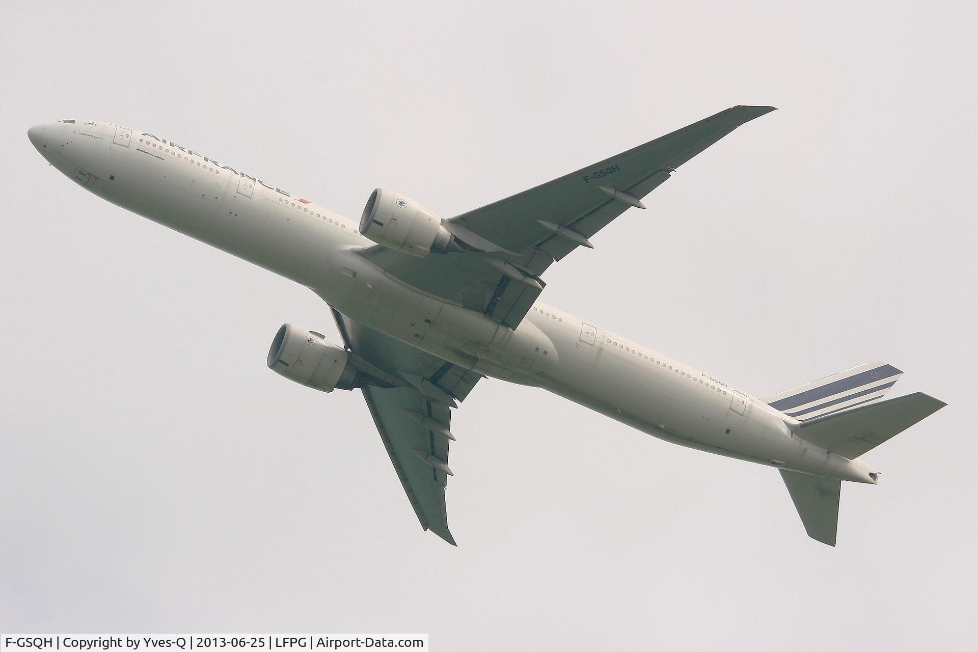 F-GSQH, 2005 Boeing 777-328/ER C/N 32711, Boeing 777-328 (ER), Take off Rwy 27L, Roissy Charles De Gaulle Airport (LFPG-CDG)