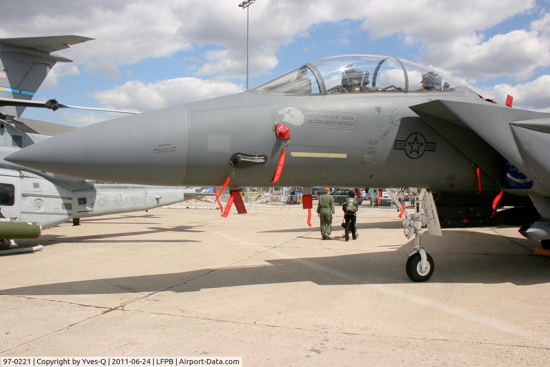 97-0221, 1997 McDonnell Douglas F-15E Strike Eagle C/N 1359/E220, USAF McDonnell Douglas F-15 E Strike Eagle, 492FS from the 48FW based at Lakenheath, Static Display Paris-Le Bourget Air show 2011 (LFPB-LBG)