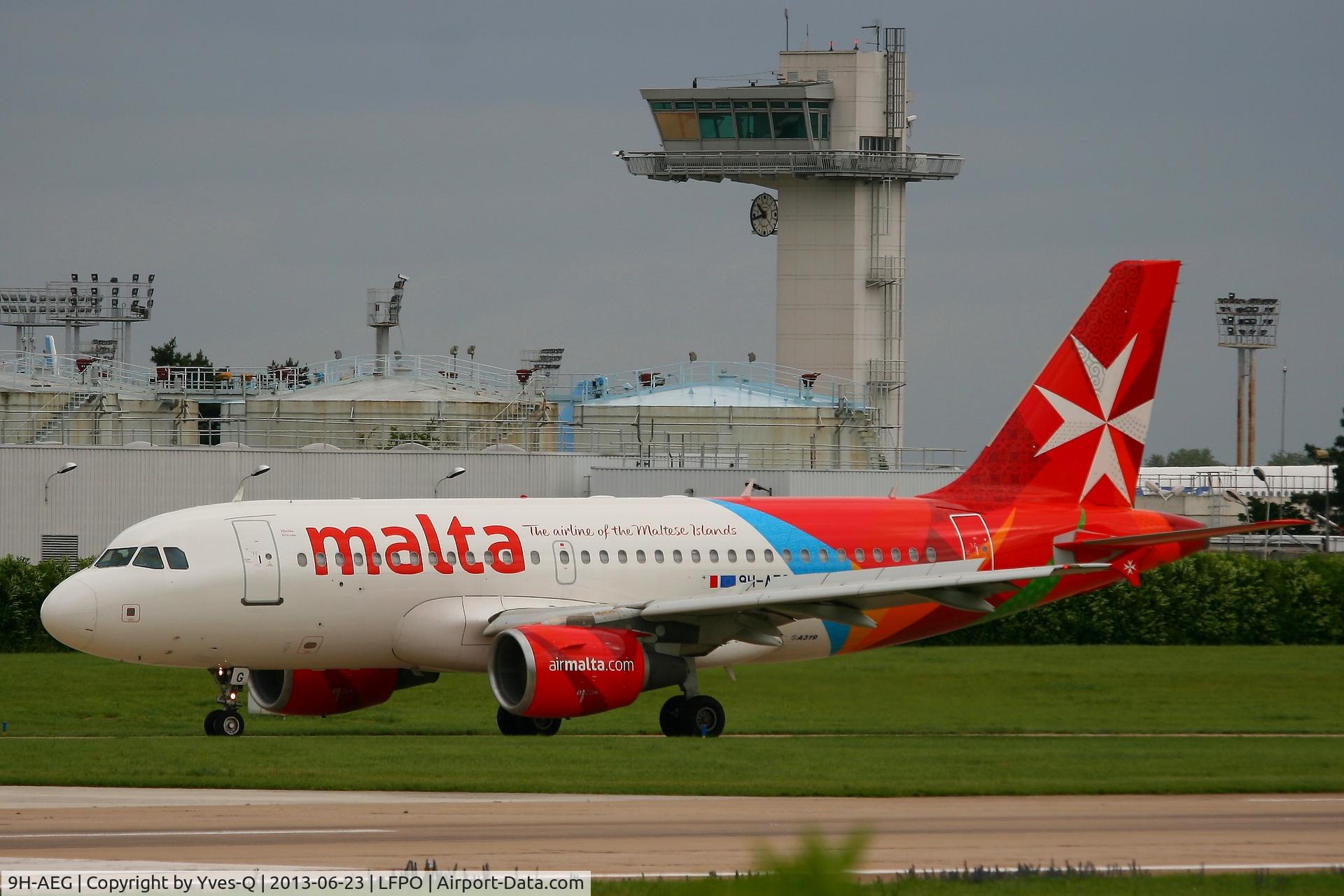 9H-AEG, 2003 Airbus A319-112 C/N 2113, Airbus A319-112, Taxiing  after Landing Rwy 26, Paris-Orly Airport (LFPO-ORY)