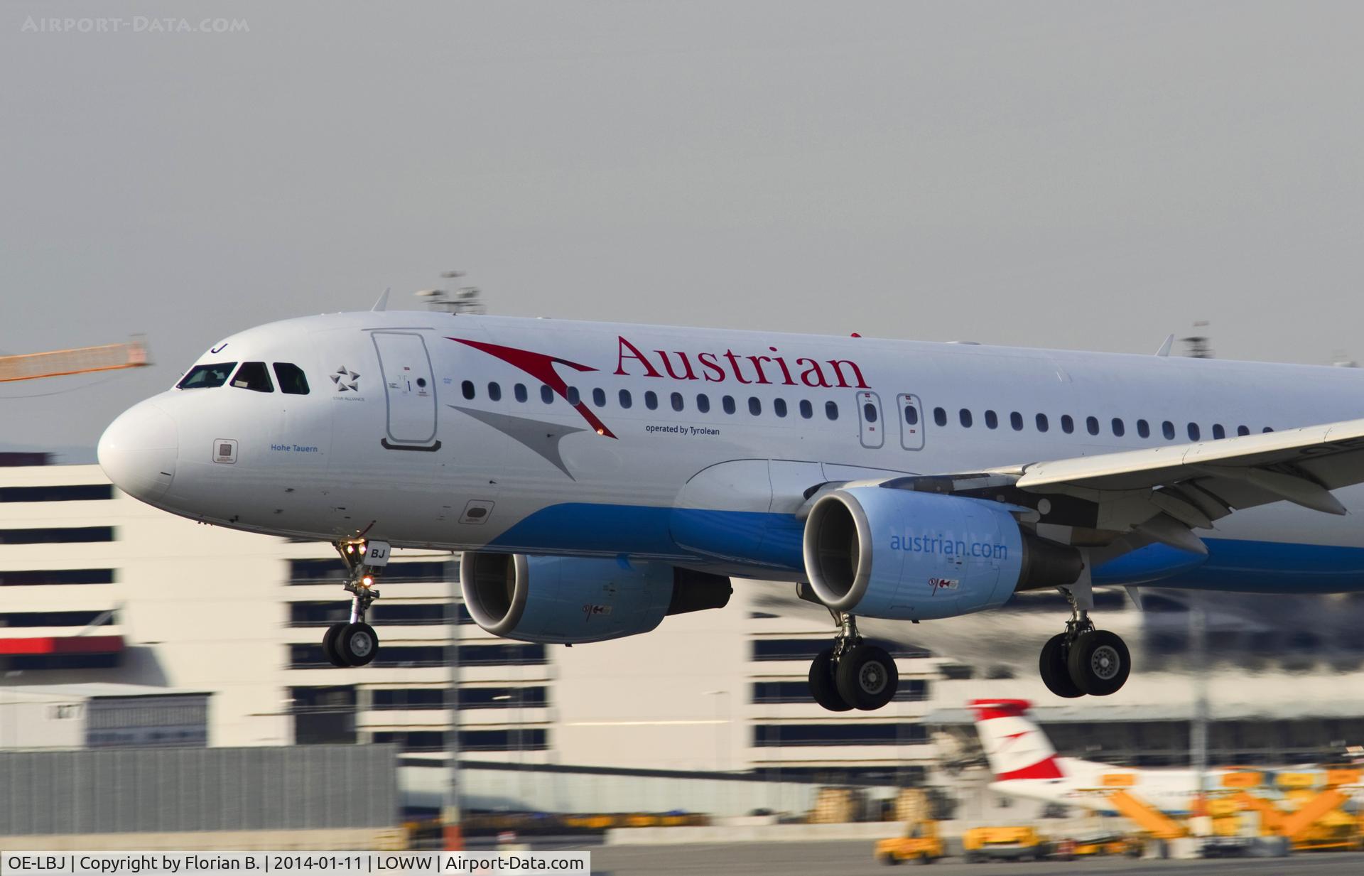 OE-LBJ, 2001 Airbus A320-214 C/N 1553, Airbus A320