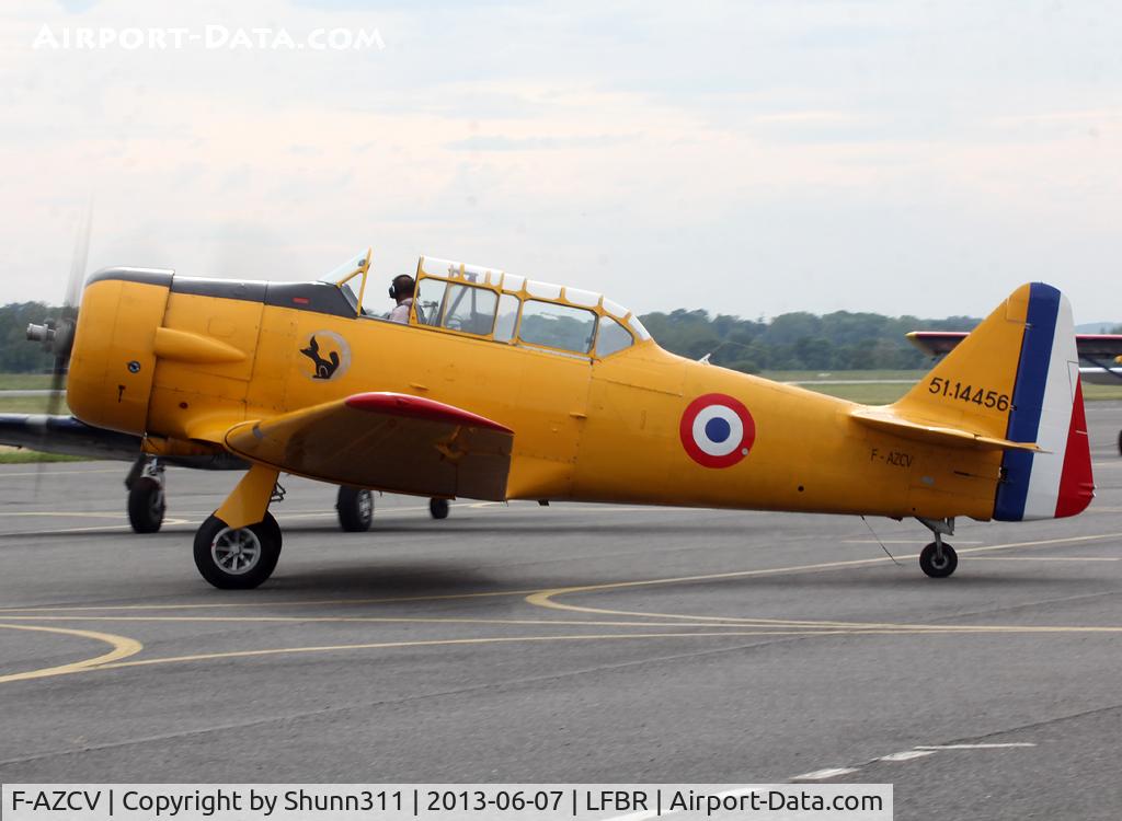 F-AZCV, 1951 North American T-6G Texan C/N 182-143, Participant of the Muret Airshow 2013