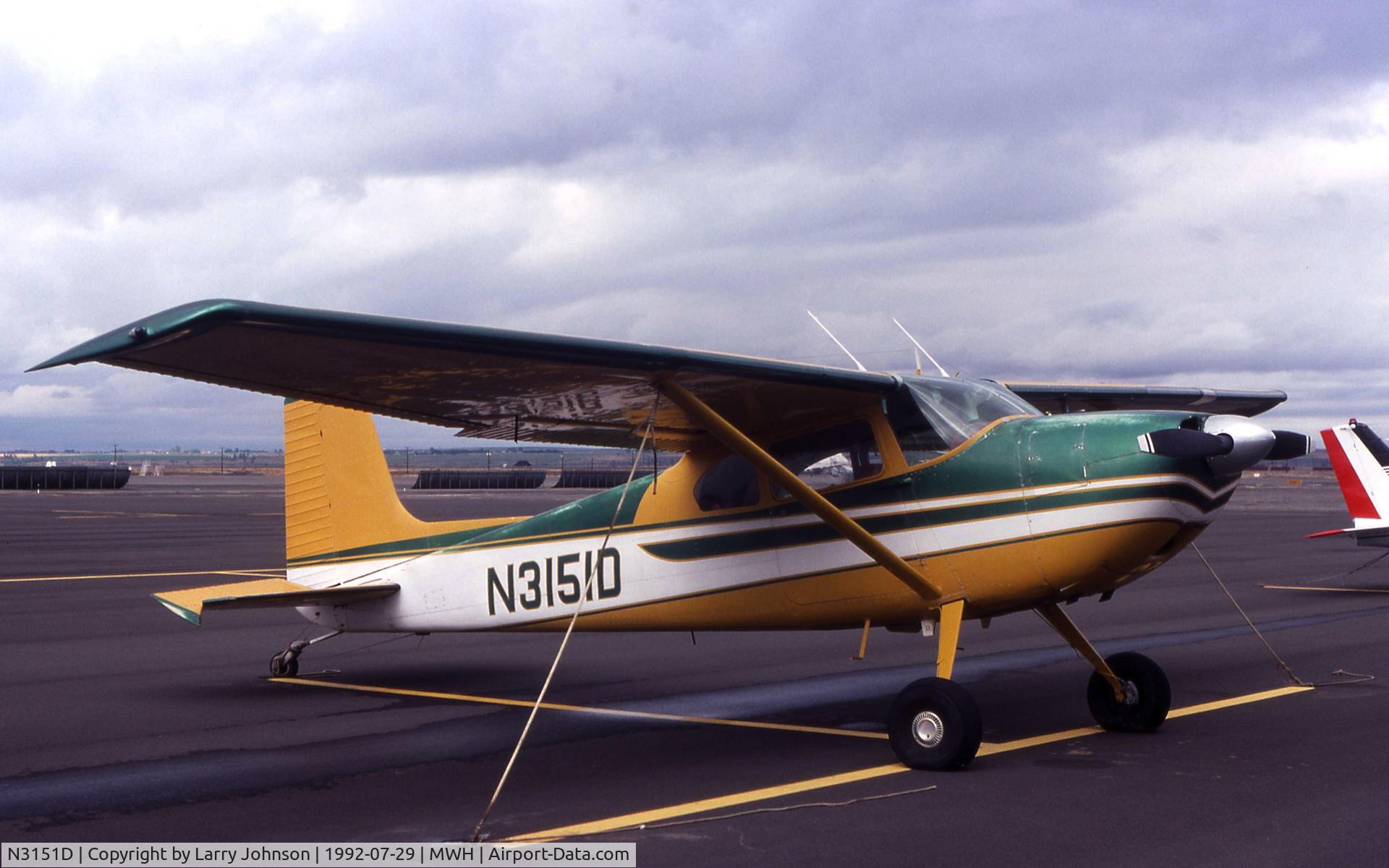 N3151D, 1955 Cessna 180 C/N 31949, This is a nice looking Cessna 180.