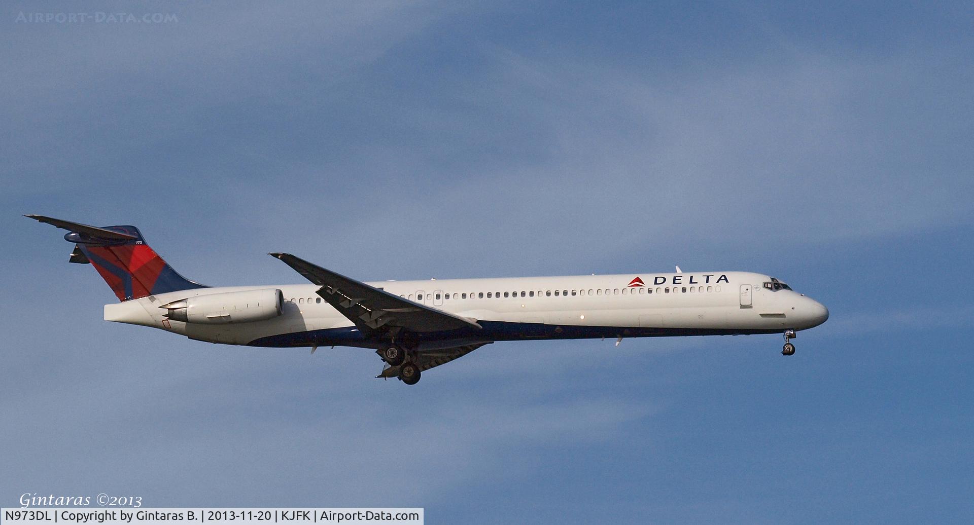 N973DL, 1991 McDonnell Douglas MD-88 C/N 53241, Going To A Landing on 4R, JFK