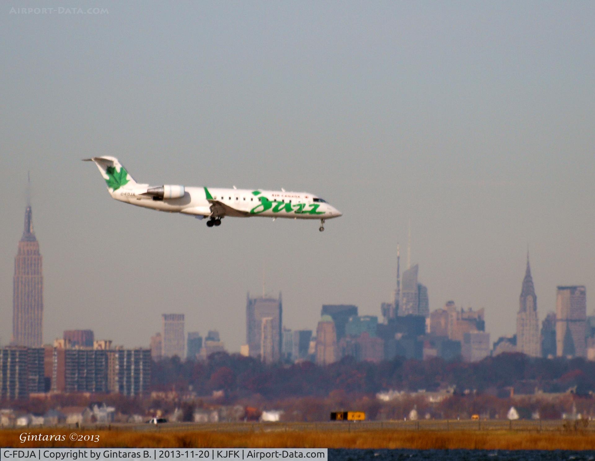 C-FDJA, 2004 Bombardier CRJ-200ER (CL-600-2B19) C/N 7979, Going To A Landing on 4L, JFK
