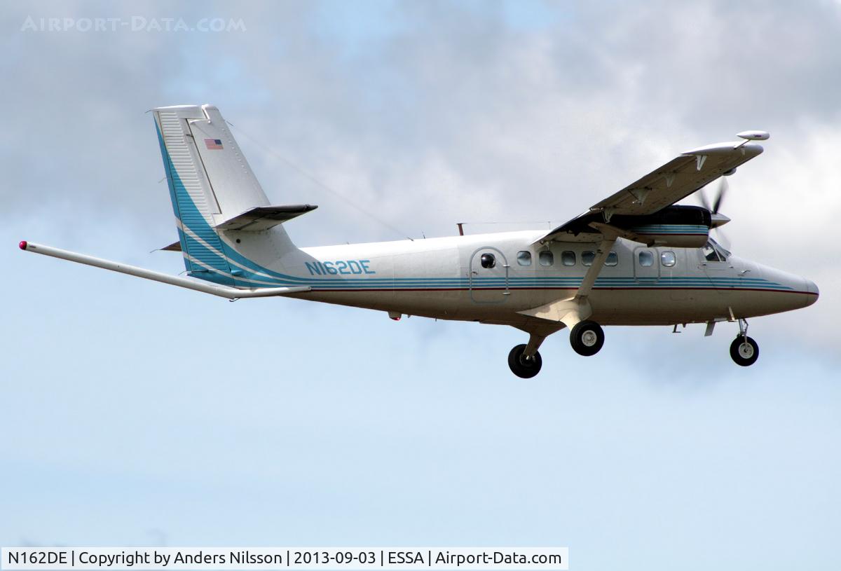 N162DE, 1974 De Havilland Canada DHC-6 Twin Otter C/N 429, On final for 01R.