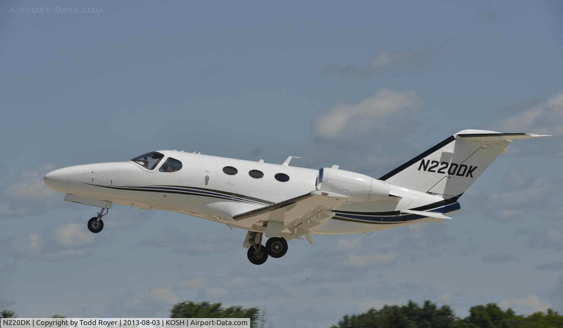 N220DK, 2008 Cessna 510 Citation Mustang Citation Mustang C/N 510-0150, Airventure 2013