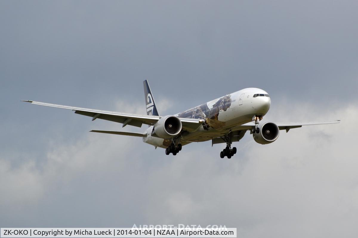 ZK-OKO, 2011 Boeing 777-306/ER C/N 38407, At Auckland