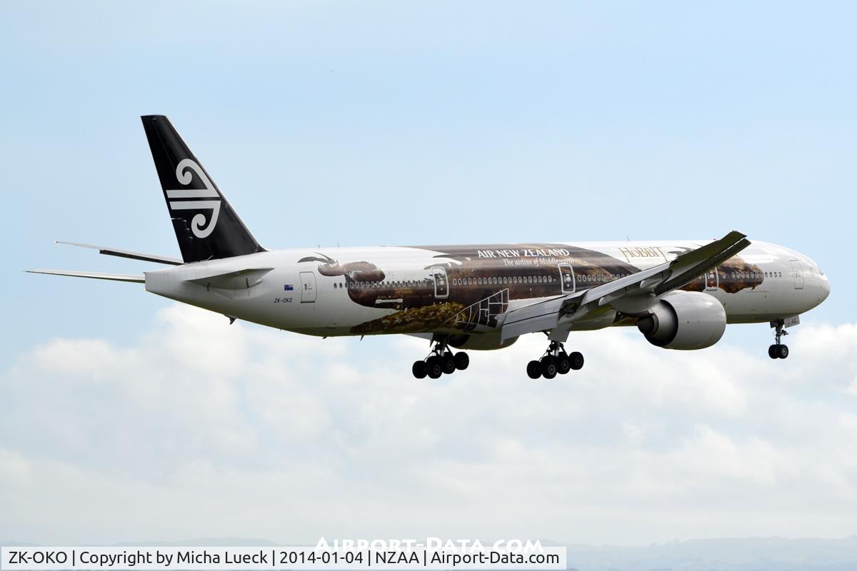 ZK-OKO, 2011 Boeing 777-306/ER C/N 38407, At Auckland