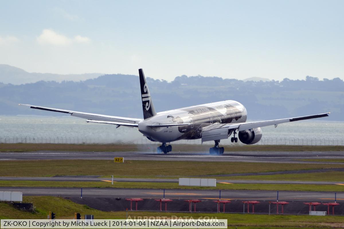 ZK-OKO, 2011 Boeing 777-306/ER C/N 38407, At Auckland