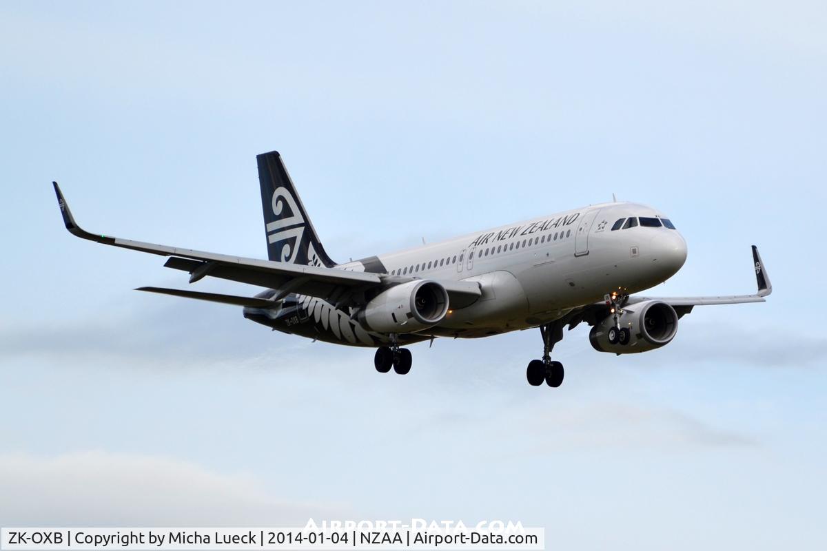 ZK-OXB, 2013 Airbus A320-232 C/N 5682, At Auckland