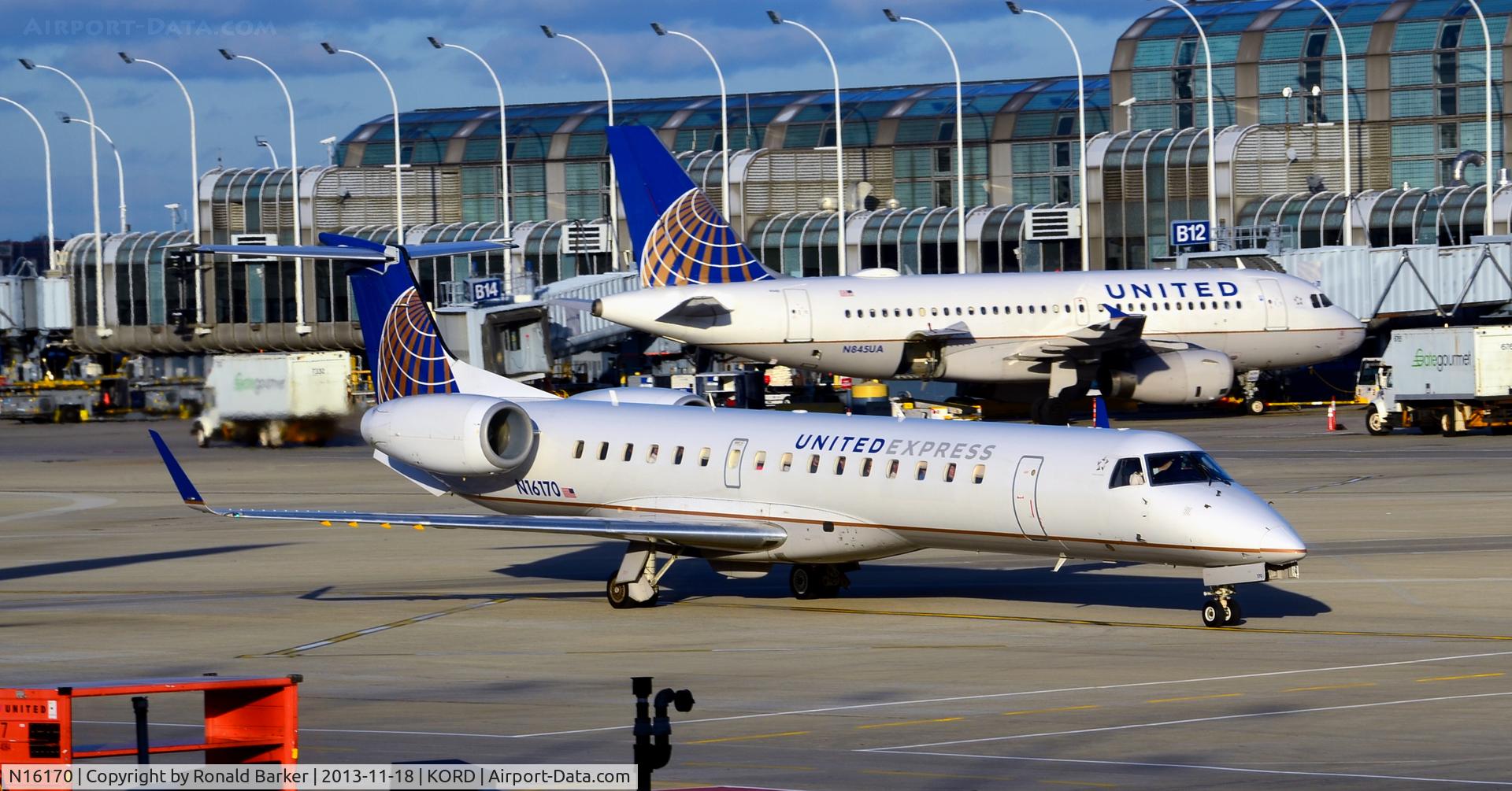 N16170, 2004 Embraer ERJ-145XR (EMB-145XR) C/N 14500850, Taxi ORD