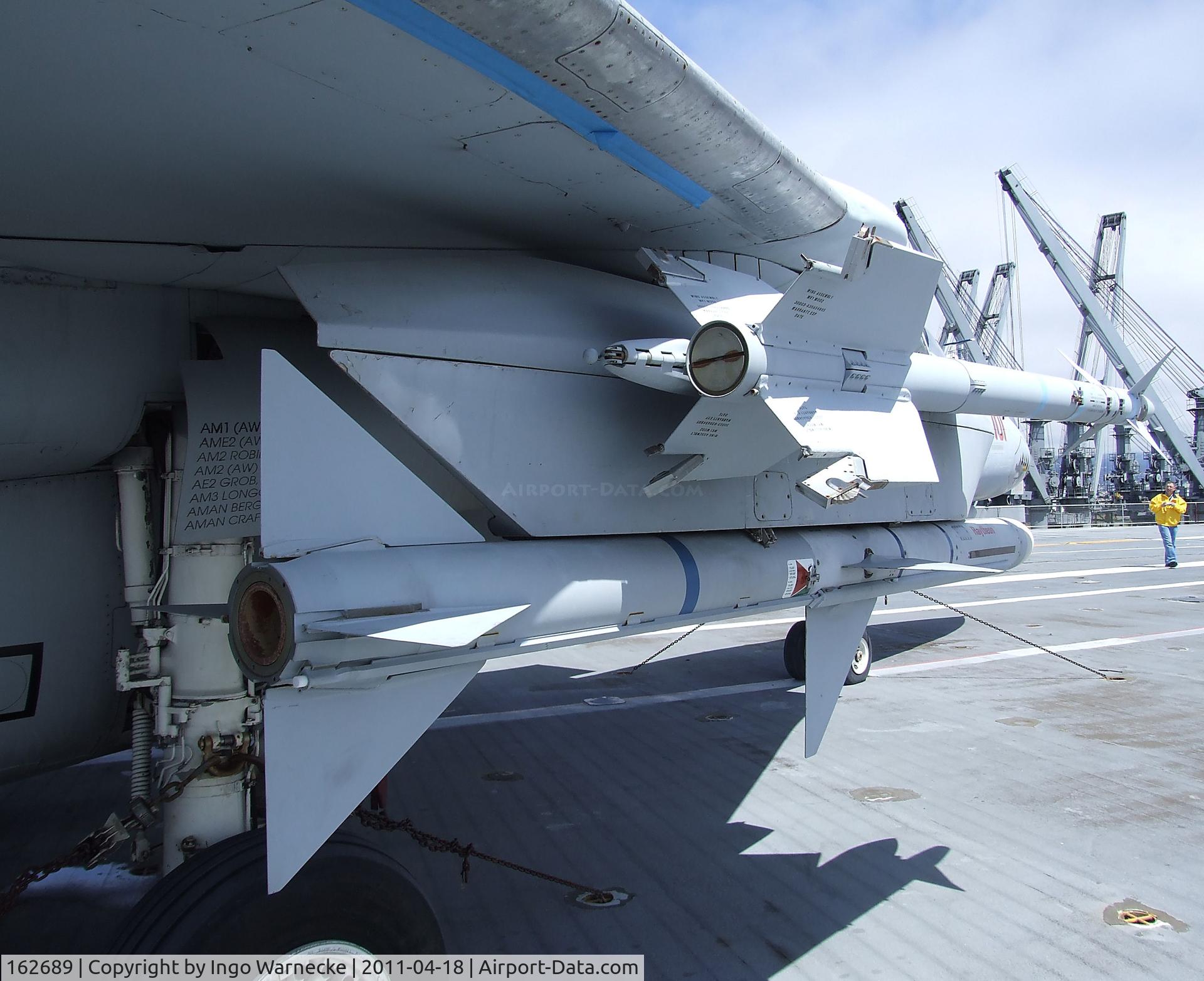 162689, Grumman F-14A Tomcat C/N 535, Grumman F-14A Tomcat at the USS Hornet Museum, Alameda CA
