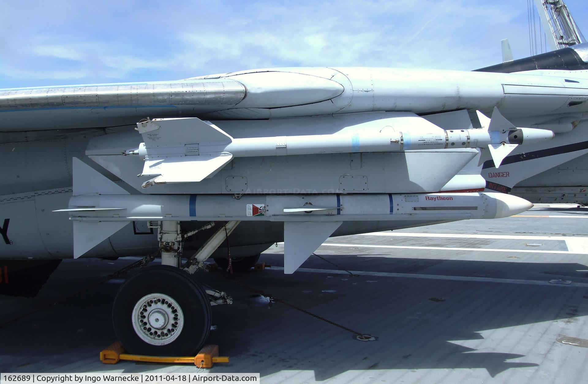 162689, Grumman F-14A Tomcat C/N 535, Grumman F-14A Tomcat at the USS Hornet Museum, Alameda CA