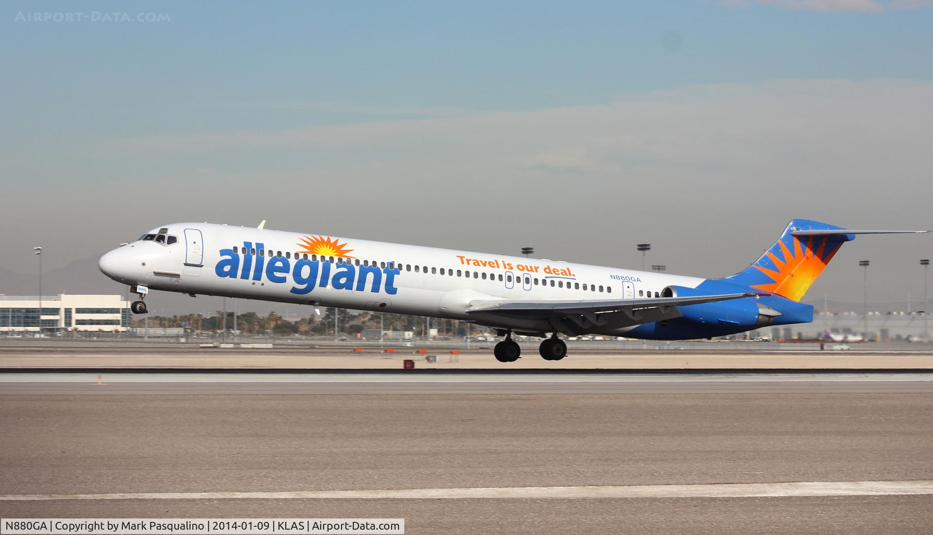 N880GA, 1991 McDonnell Douglas MD-83 (DC-9-83) C/N 49625, MD-83