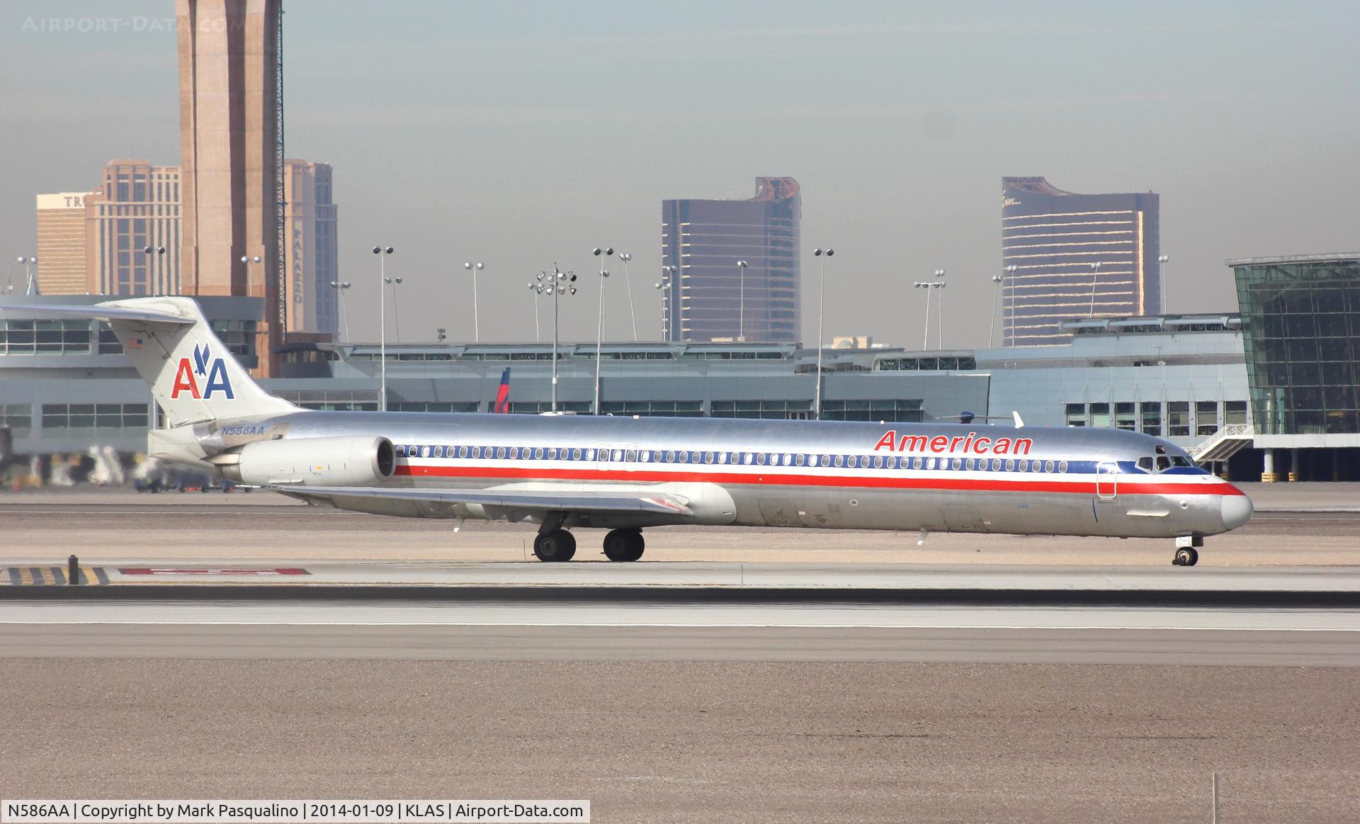 N586AA, 1991 McDonnell Douglas MD-82 (DC-9-82) C/N 53249, MD-82