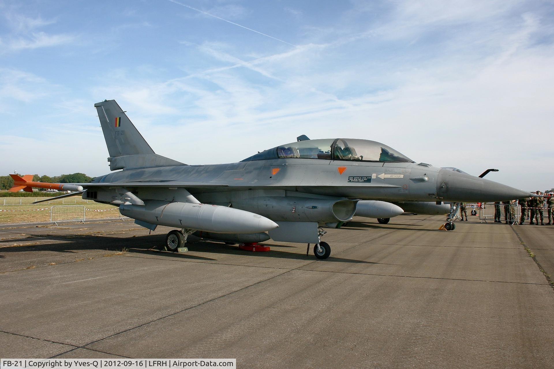 FB-21, General Dynamics F-16B Fighting Falcon C/N 6J-21, Belgian Air Force General Dynamics F-16BM Falcon, Lann Bihoué Naval Air Base (LFRH-LRT) Open day 2012.