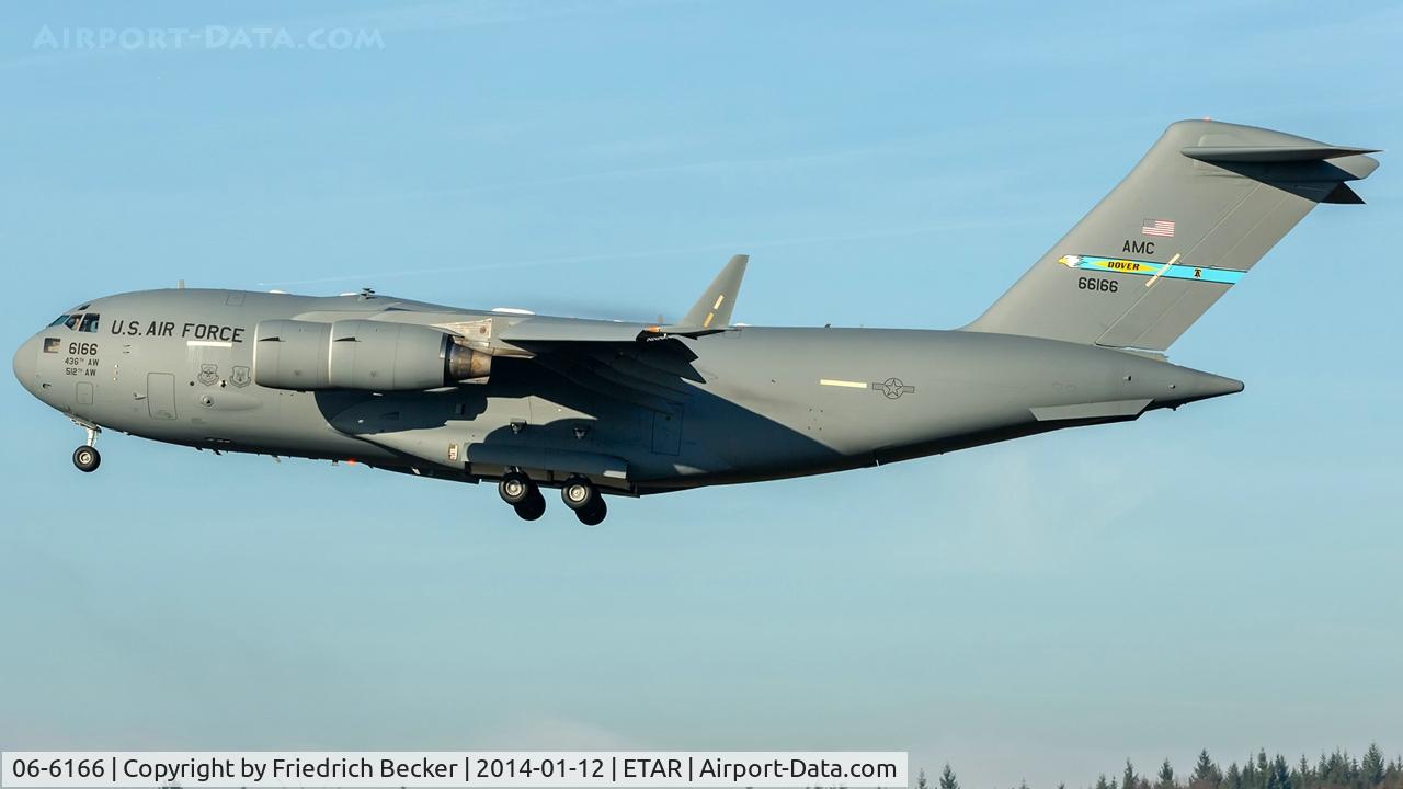 06-6166, 2006 Boeing C-17A Globemaster III C/N 50176/F175/P166, on final RW26