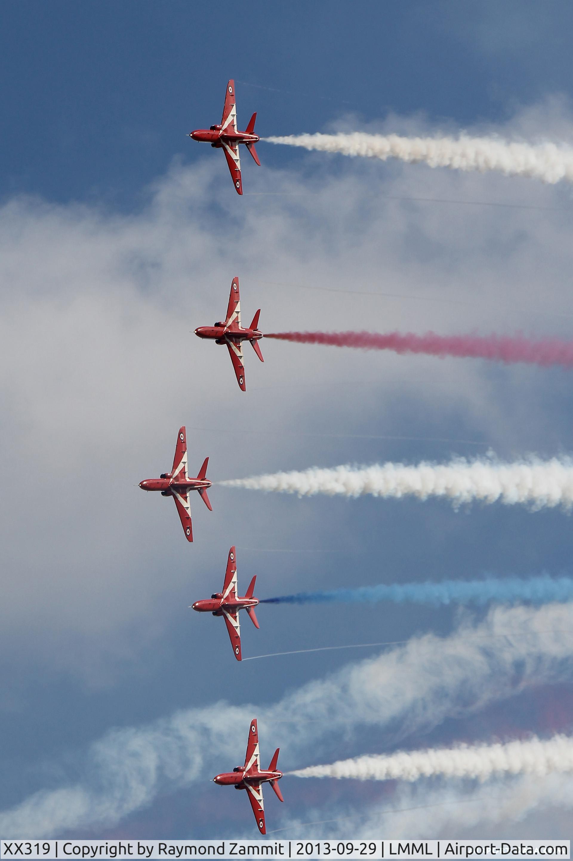 XX319, 1980 Hawker Siddeley Hawk T.1A C/N 162/312144, RAF Red Arrows over Malta 29Sep13.