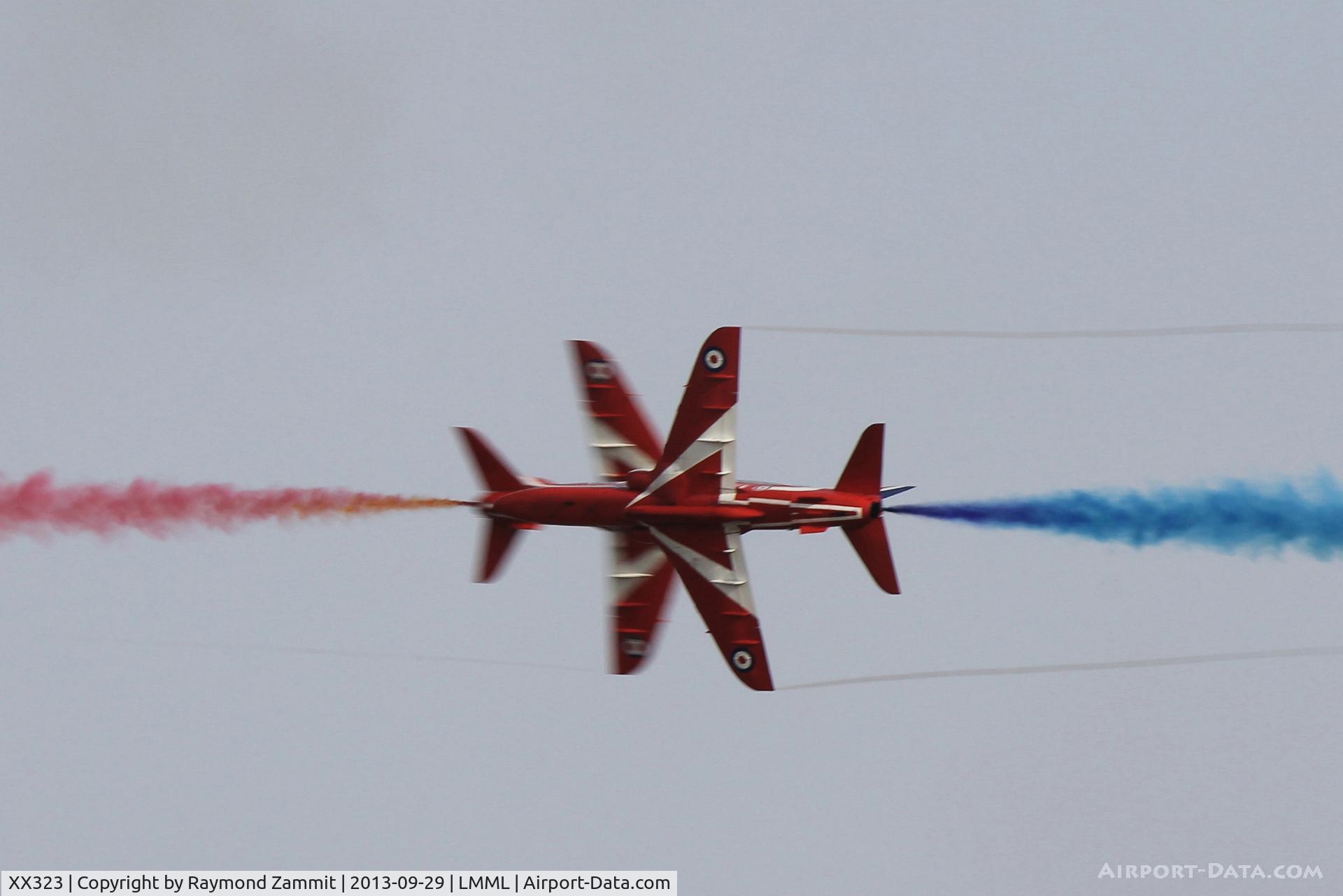 XX323, 1980 Hawker Siddeley Hawk T.1 C/N 167/312148, Hawks of the Red Arrows 29Sep13.