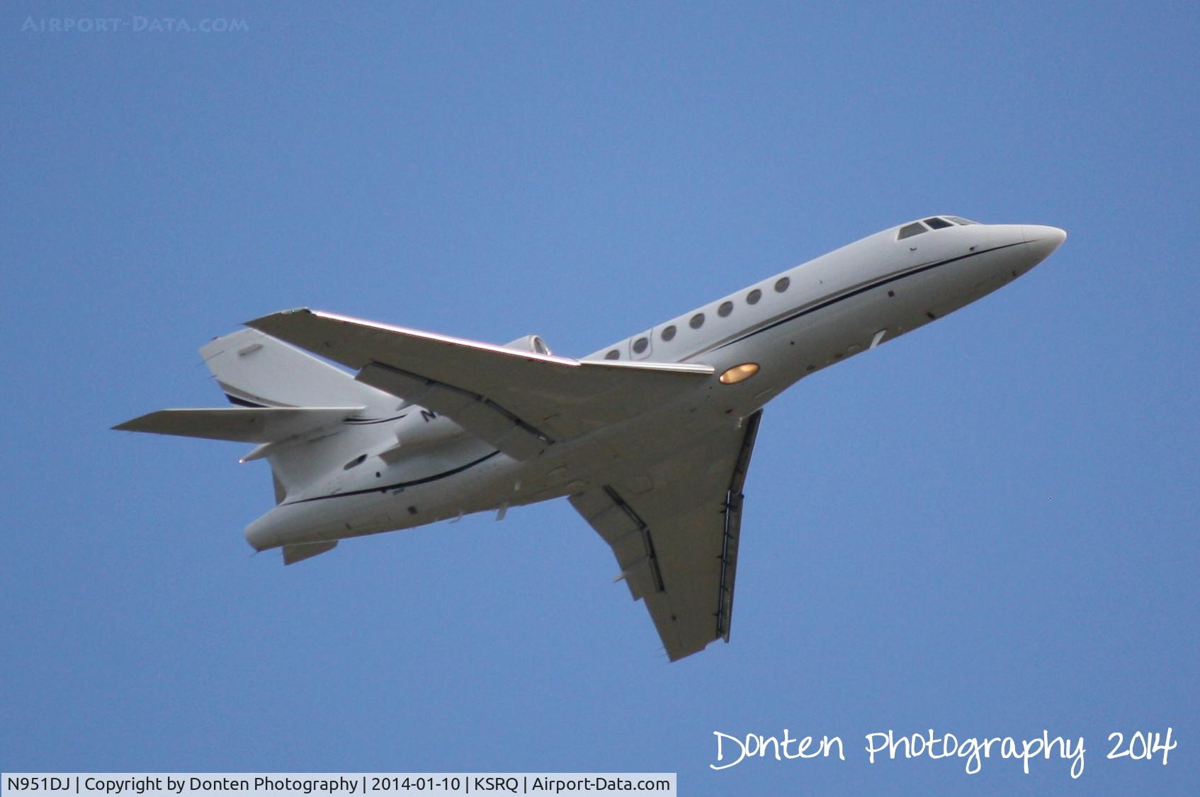 N951DJ, 1980 Dassault Falcon 50 C/N 38, Dassault Falcon 50 (N951DJ) departs Sarasota-Bradenton International Airport