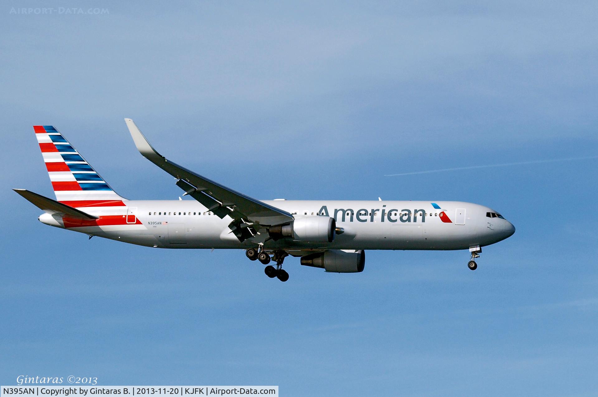 N395AN, 1998 Boeing 767-323 C/N 29432, Going To A Landing on 4R, JFK