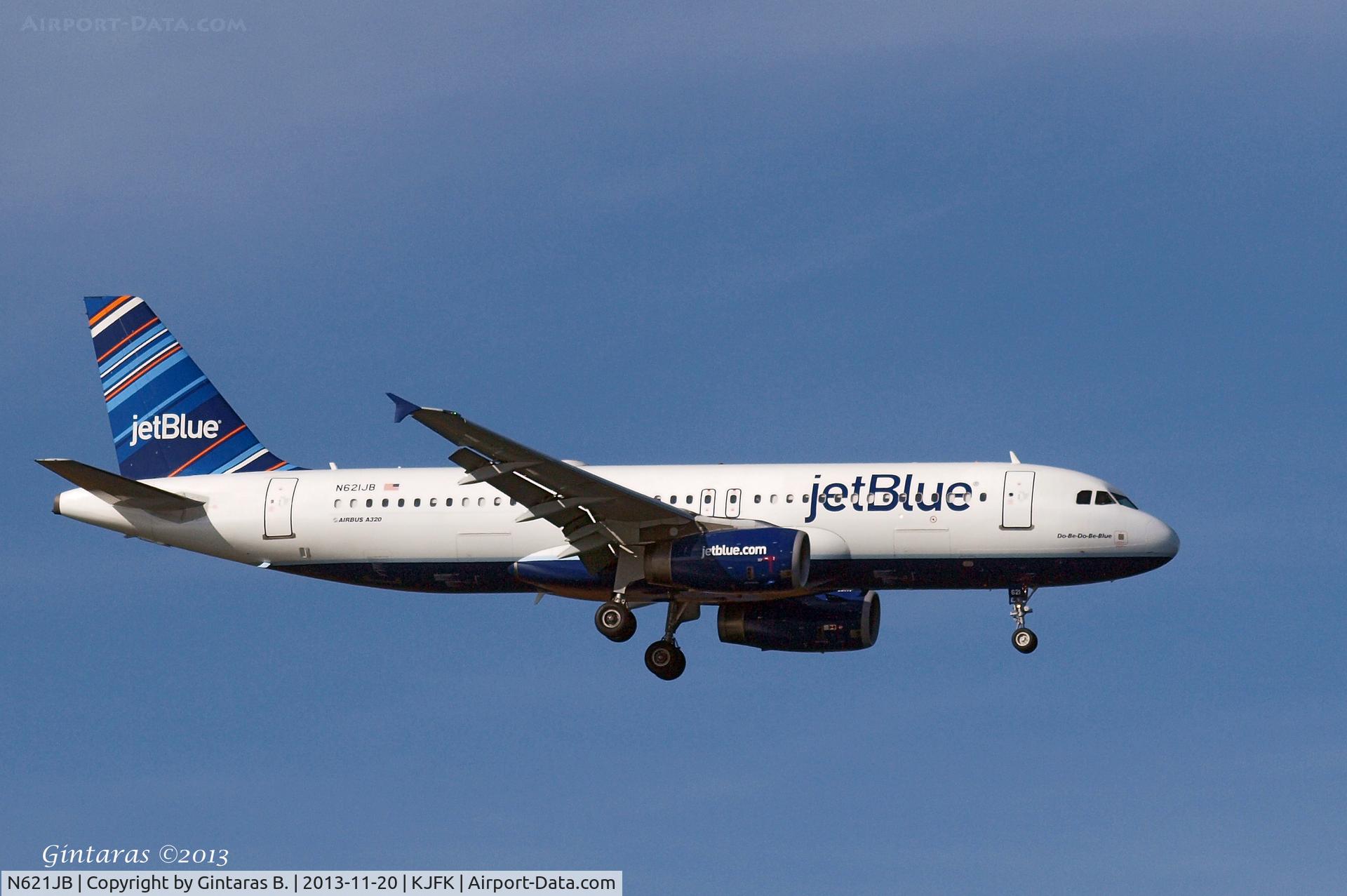 N621JB, 2005 Airbus A320-232 C/N 2491, Going To A Landing on 4R, JFK
